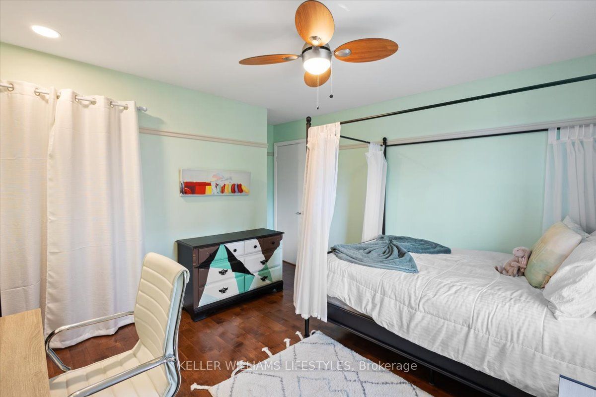 525 Forest Edge Road Property Photo 27