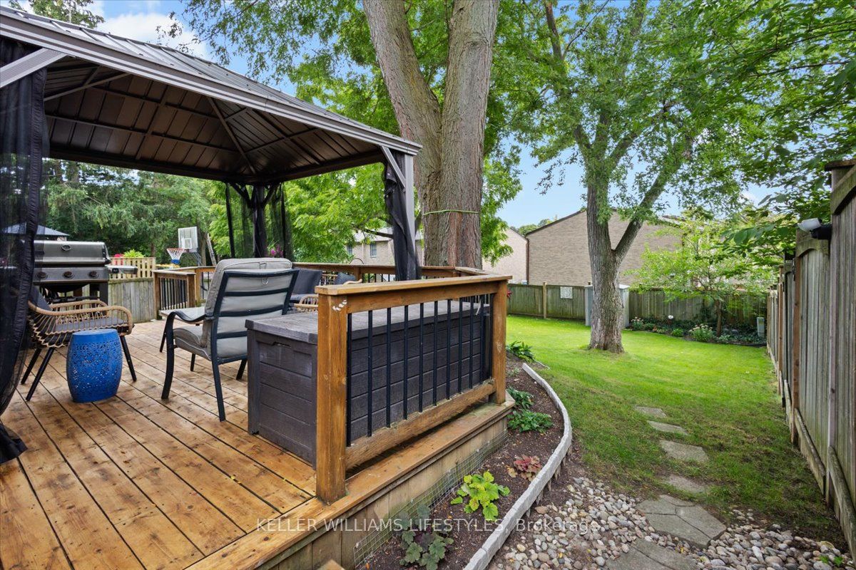525 Forest Edge Road Property Photo 41