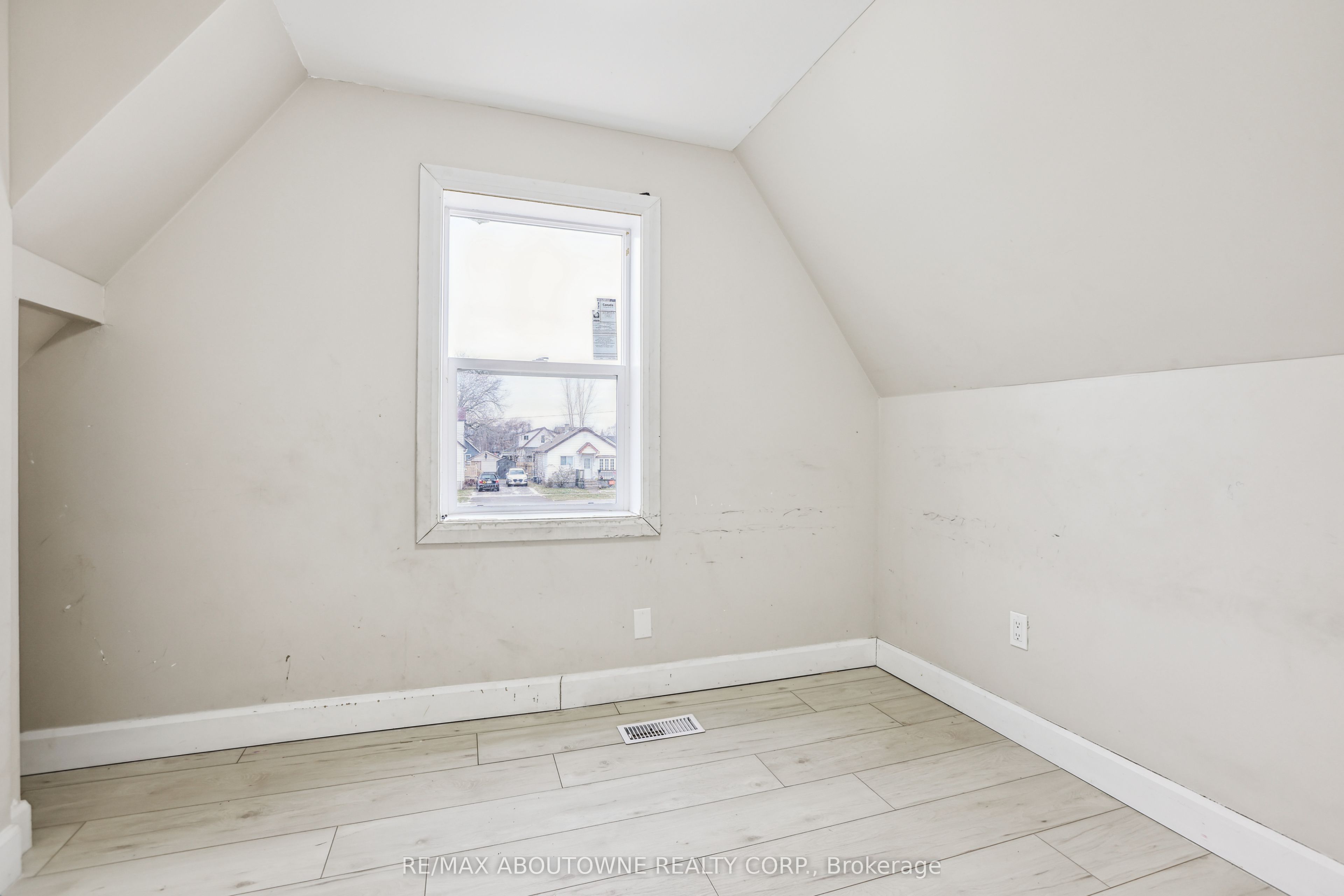 19 Bailey Street Property Photo 19