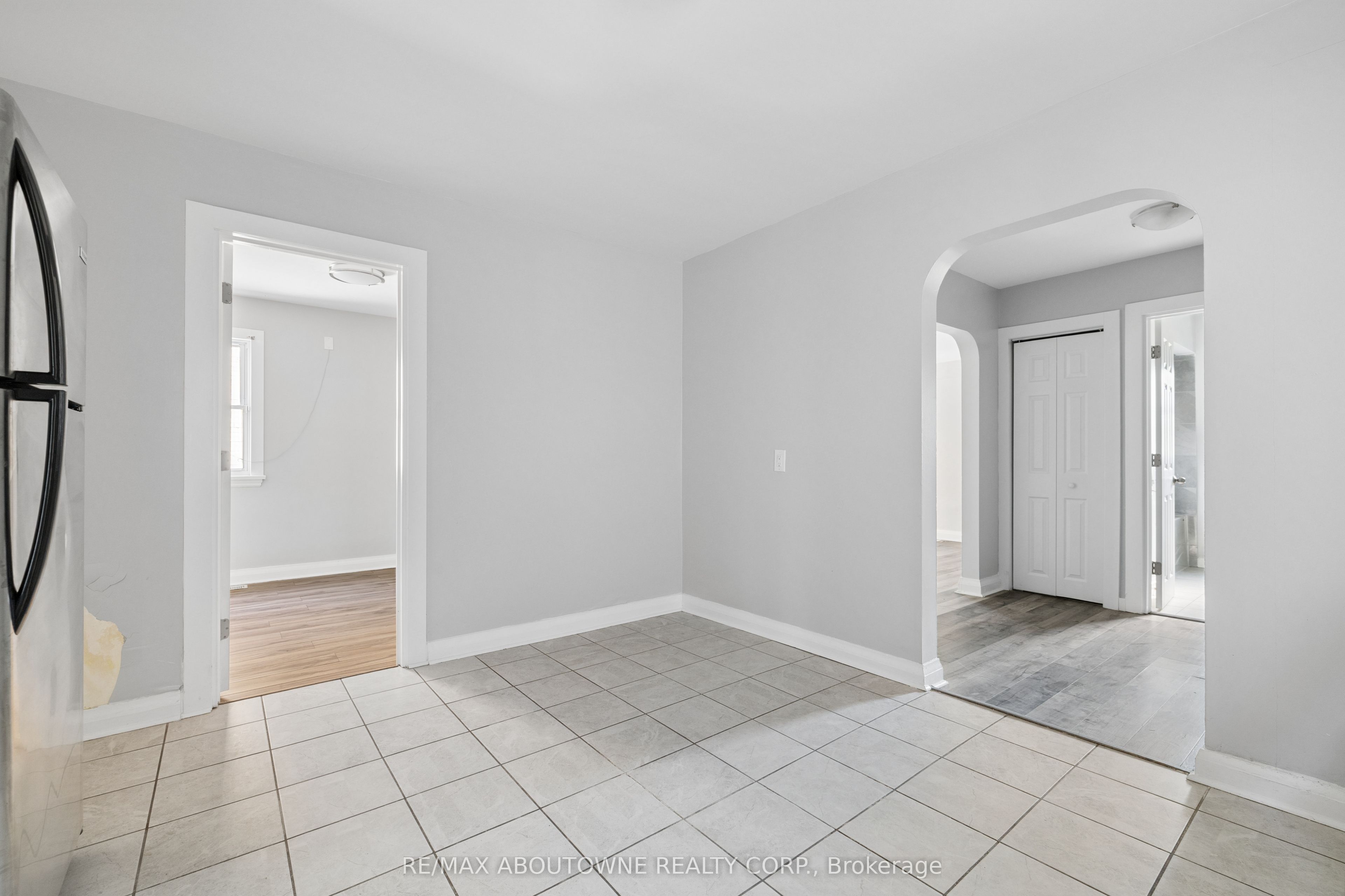92 Lake Street Property Photo 21