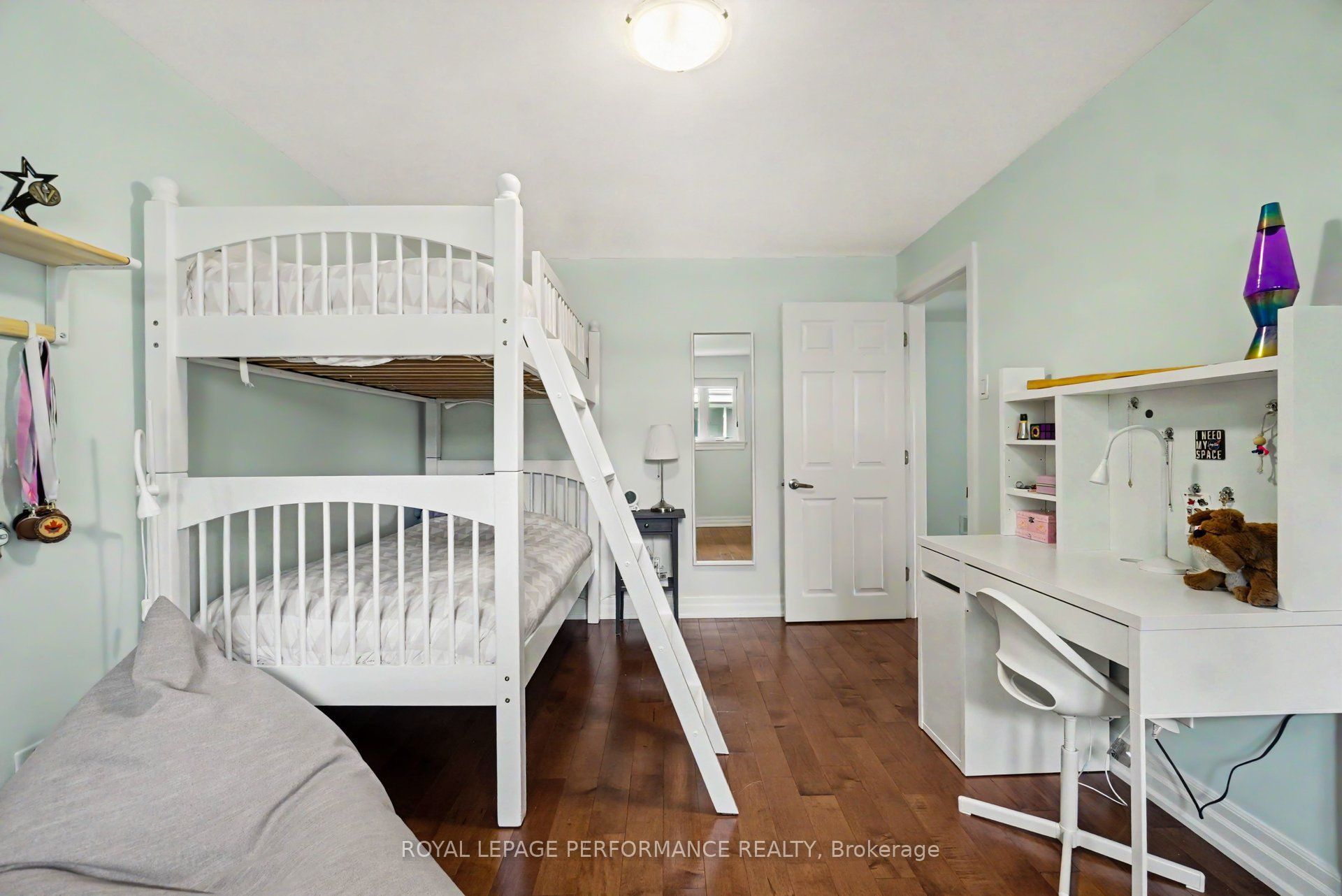 2061 Cabot Street Property Photo 19