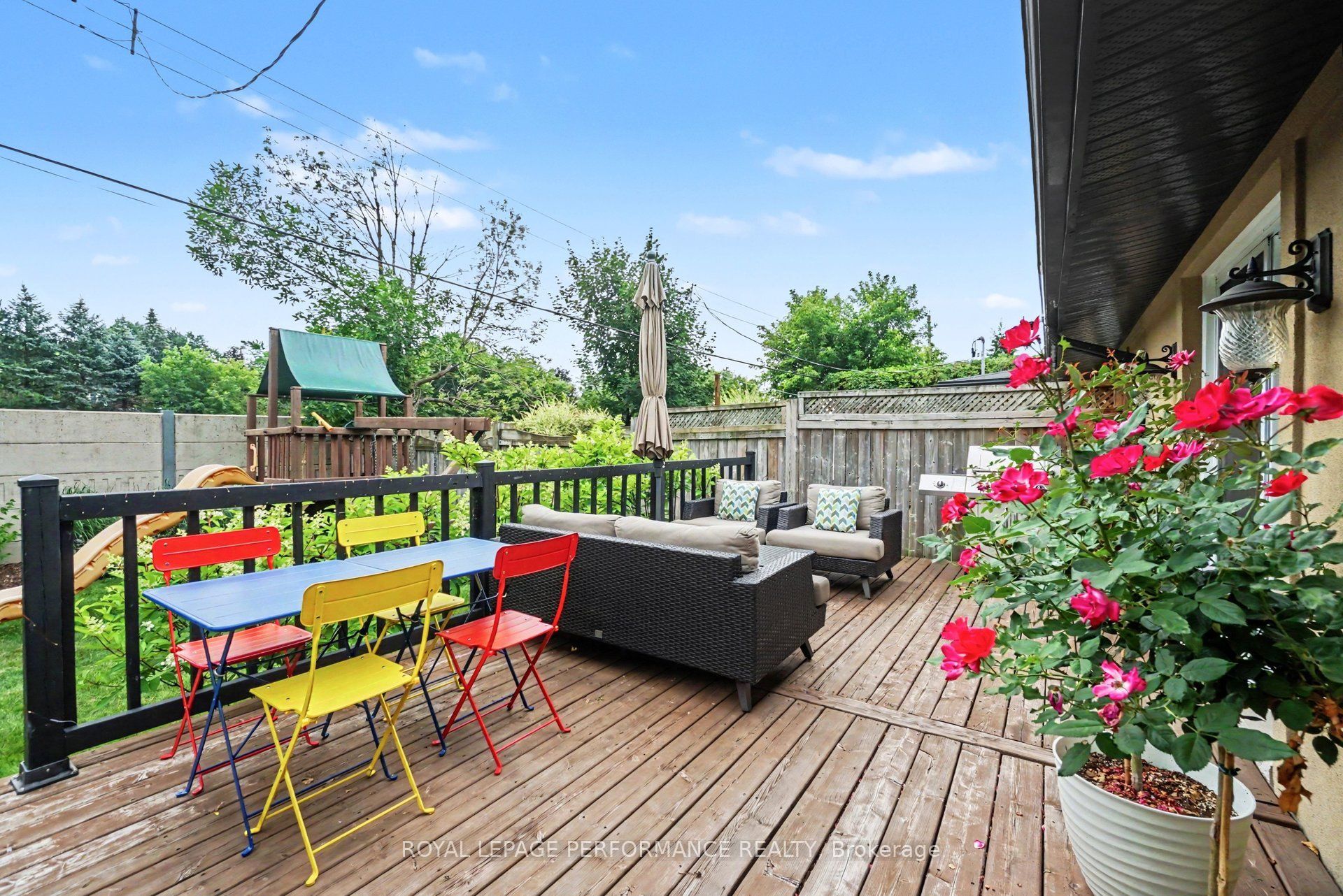 2061 Cabot Street Property Photo 33