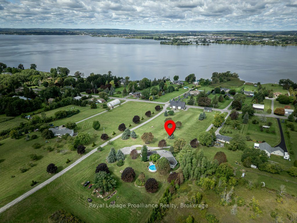 2355 County Rd 3 Property Photo 2