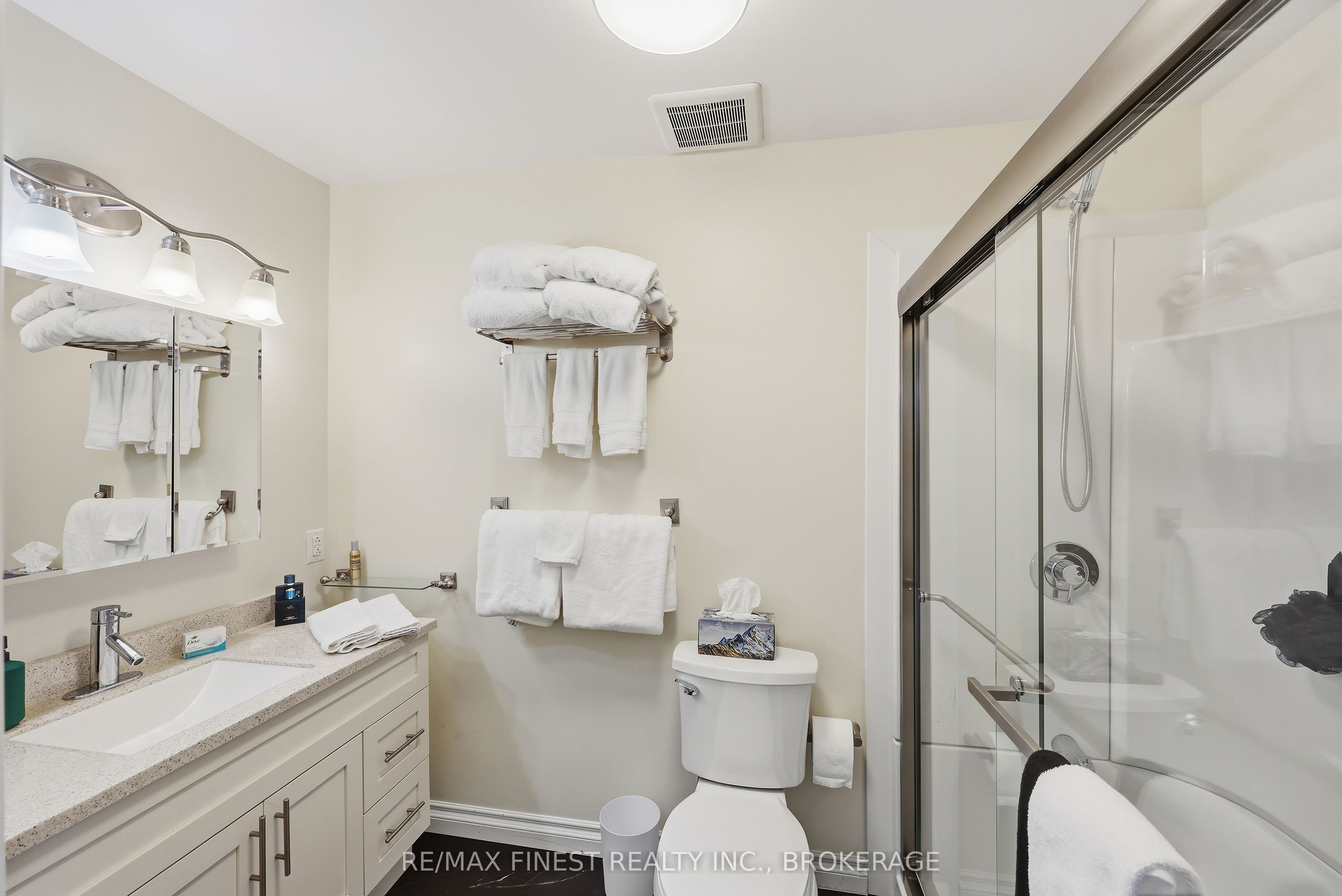 935 Brodie Avenue Property Photo 32