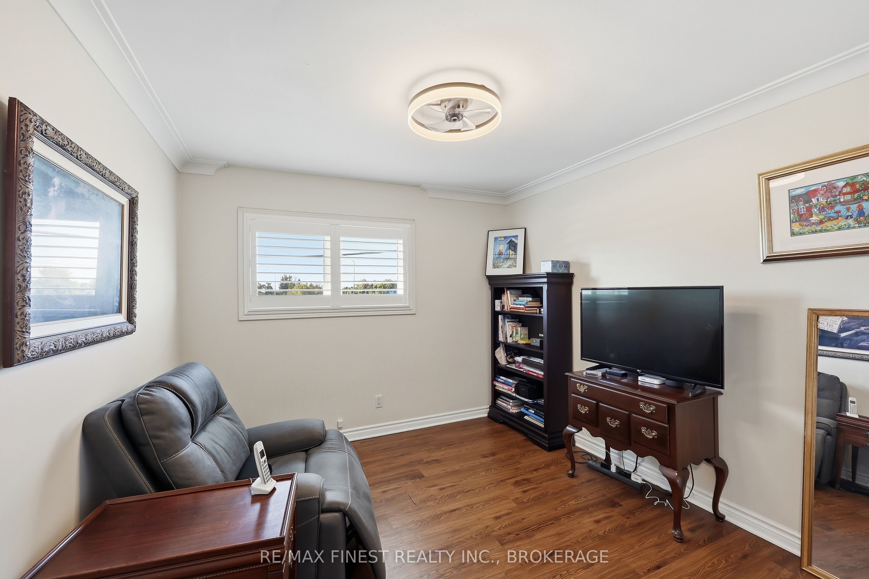 935 Brodie Avenue Property Photo 39