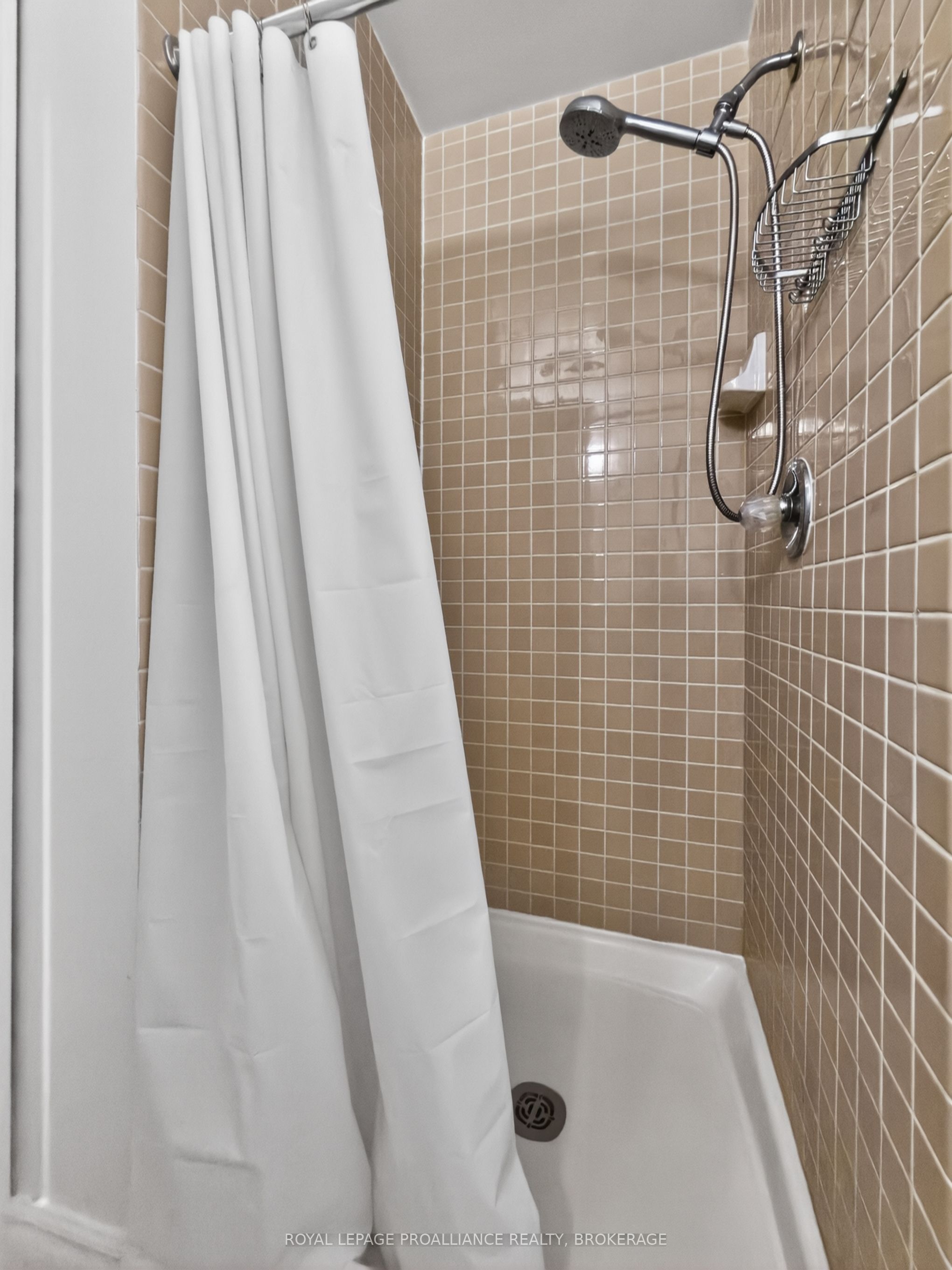 20 Gore Street 402 Property Photo 23