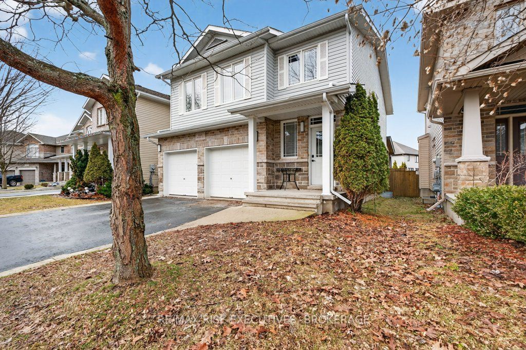 1543 Providence Crescent Property Photo 3