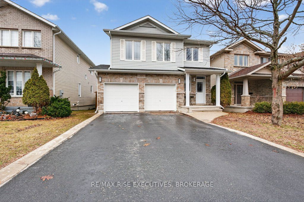 1543 Providence Crescent Property Photo 4