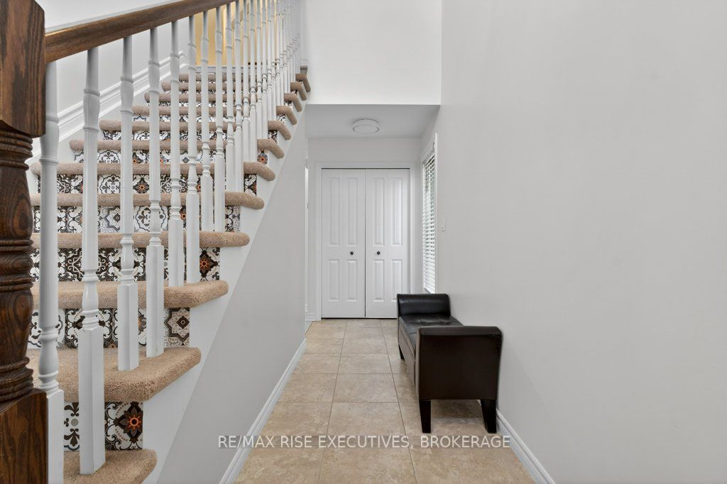 1543 Providence Crescent Property Photo 7