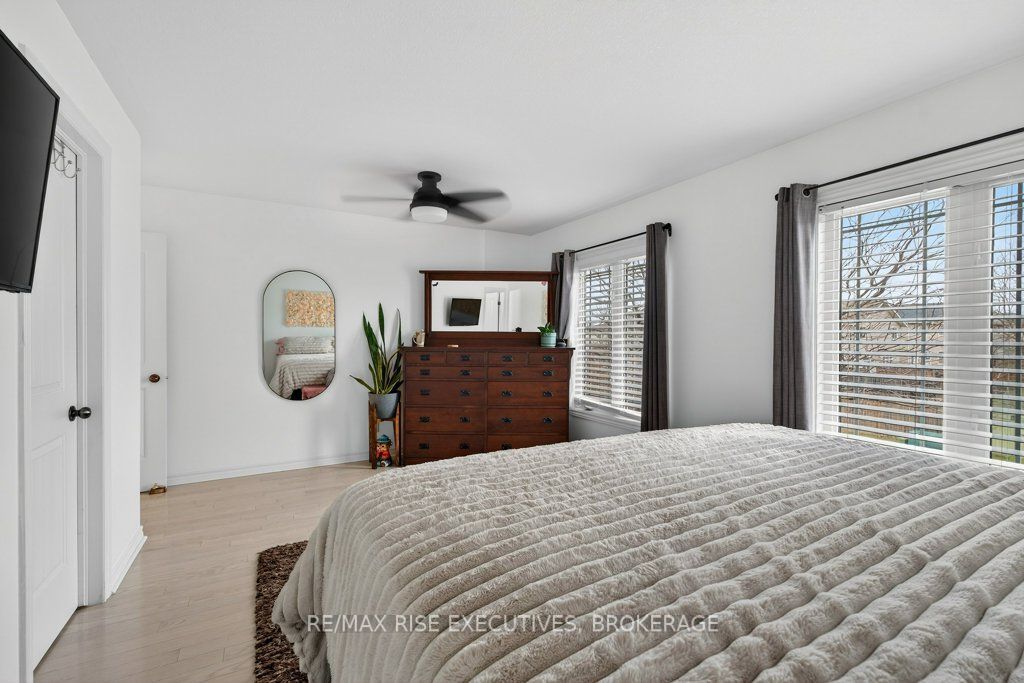 1543 Providence Crescent Property Photo 20