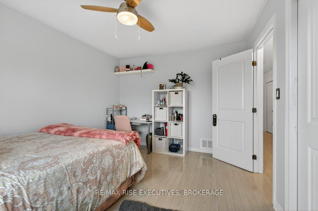 1543 Providence Crescent Property Photo 24