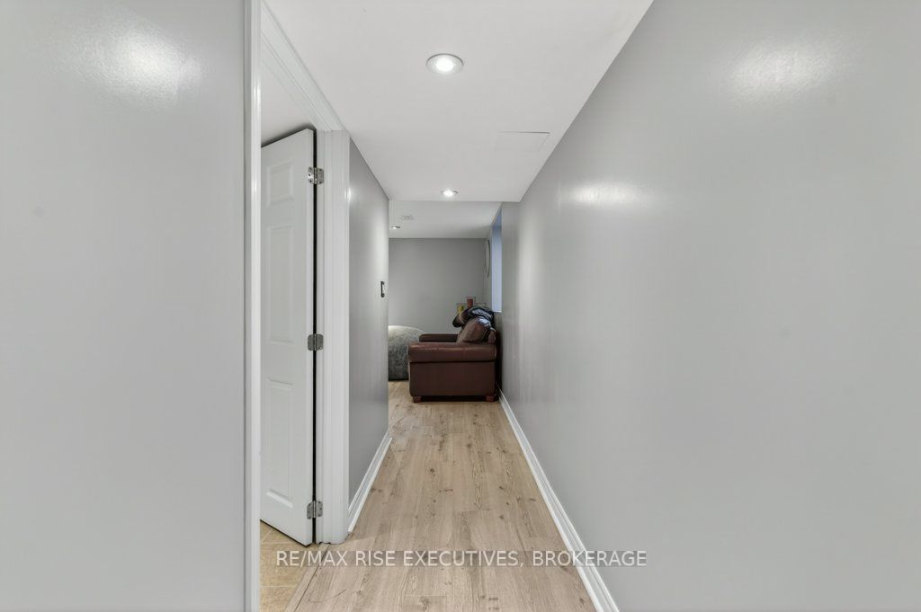 1543 Providence Crescent Property Photo 30