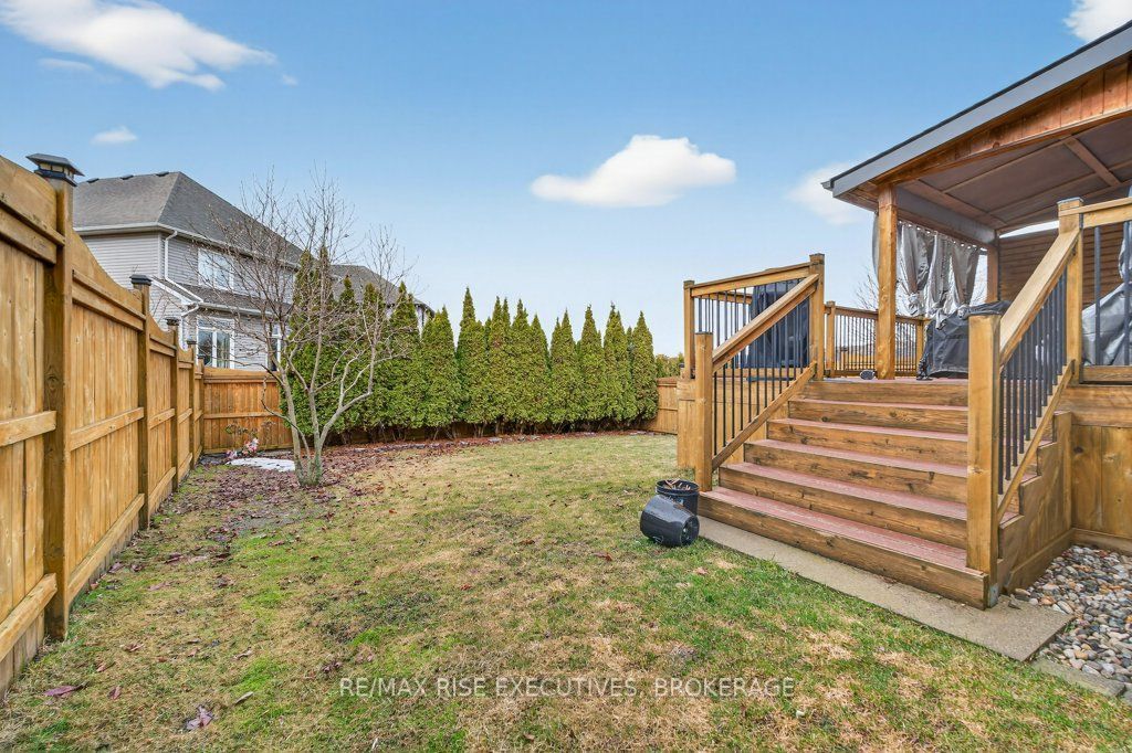 1543 Providence Crescent Property Photo 34