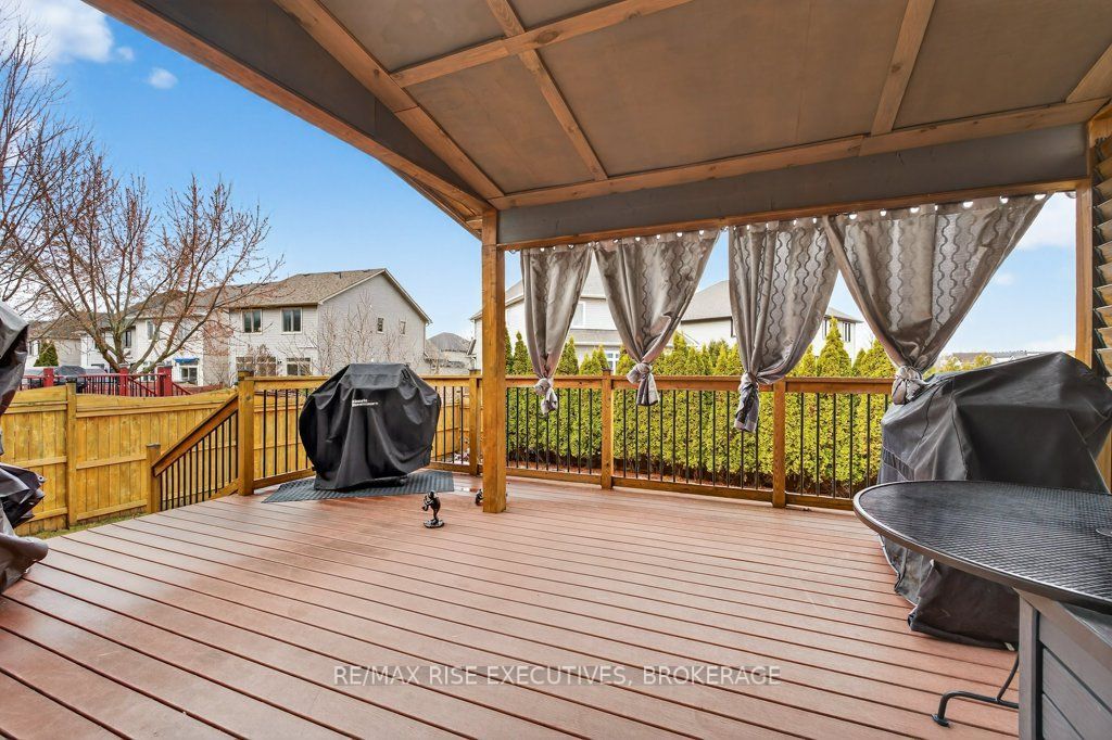 1543 Providence Crescent Property Photo 38