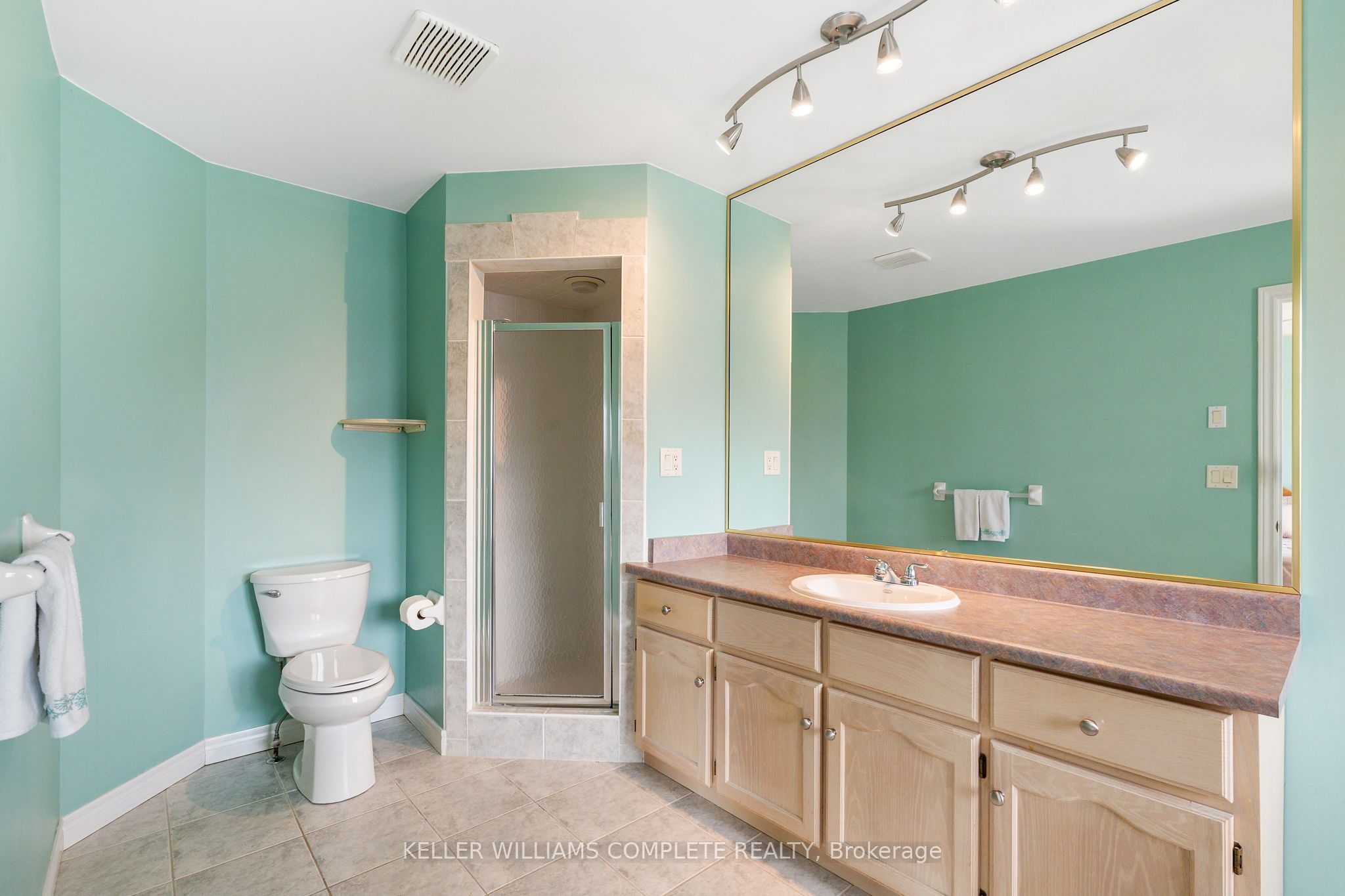 85 Edgewater Drive 10 Property Photo 22