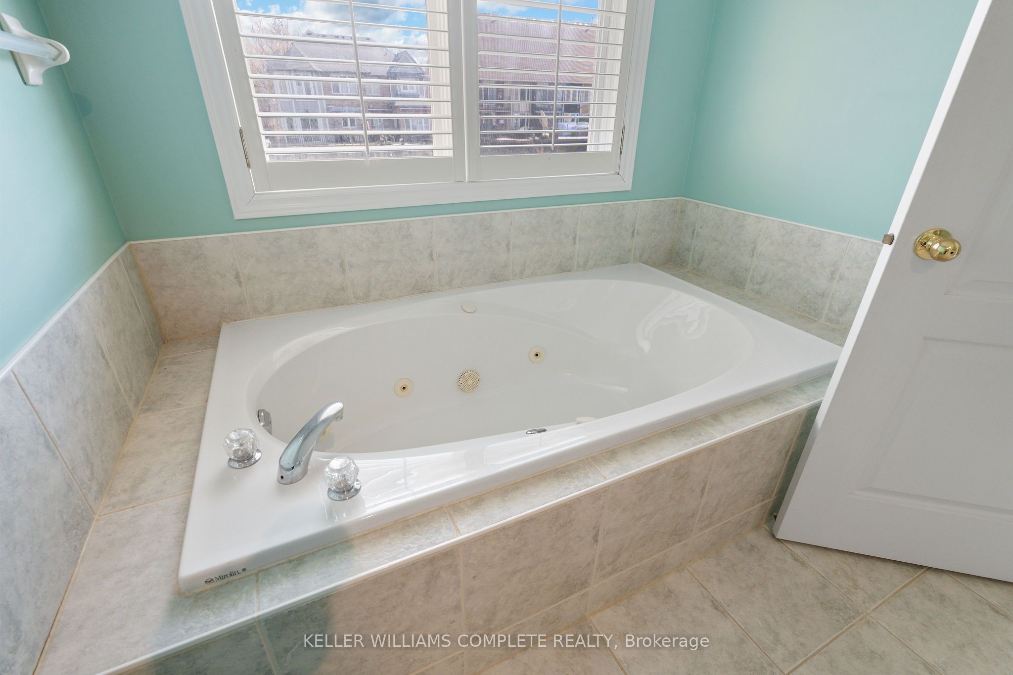85 Edgewater Drive 10 Property Photo 23