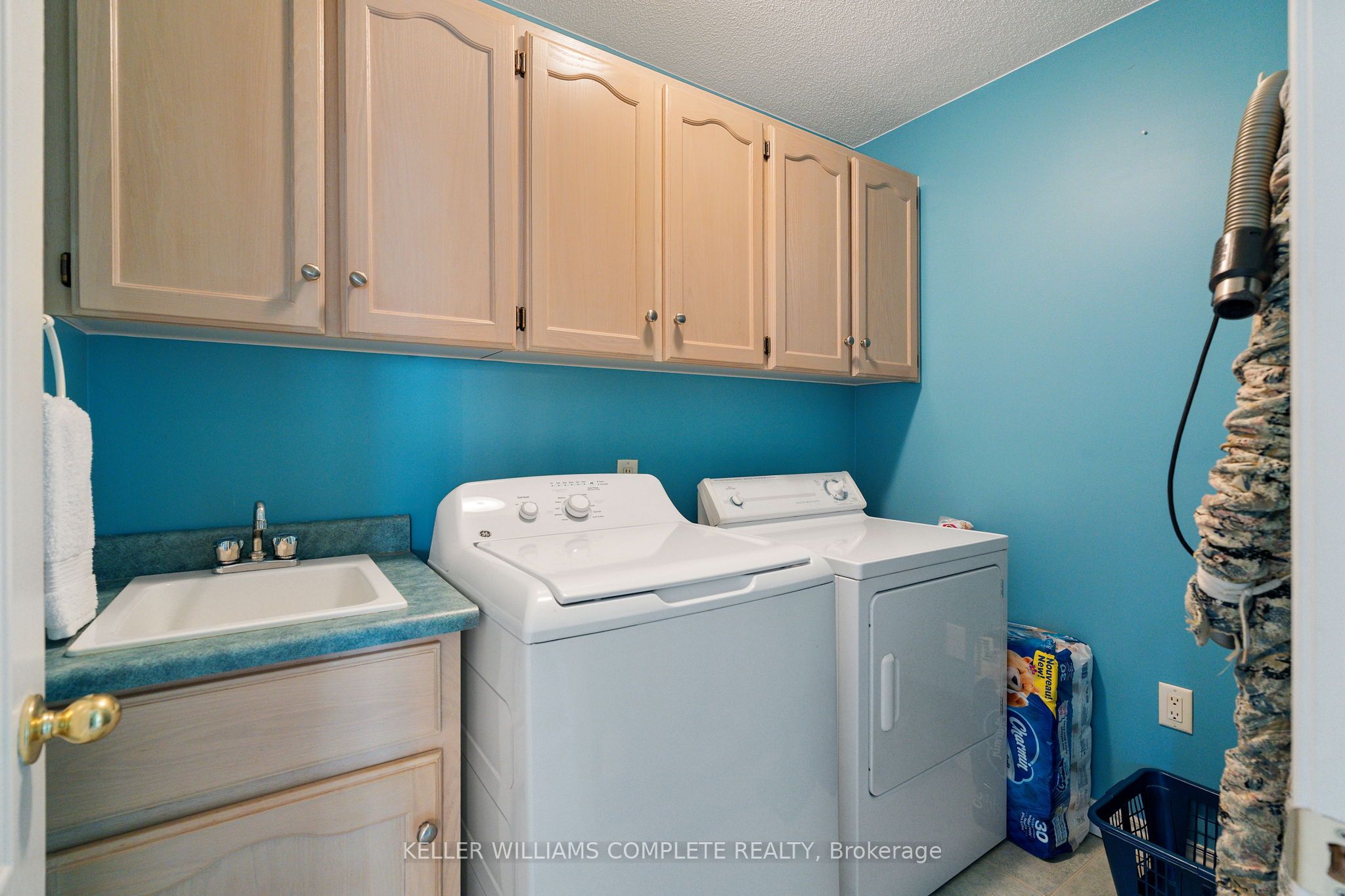 85 Edgewater Drive 10 Property Photo 25