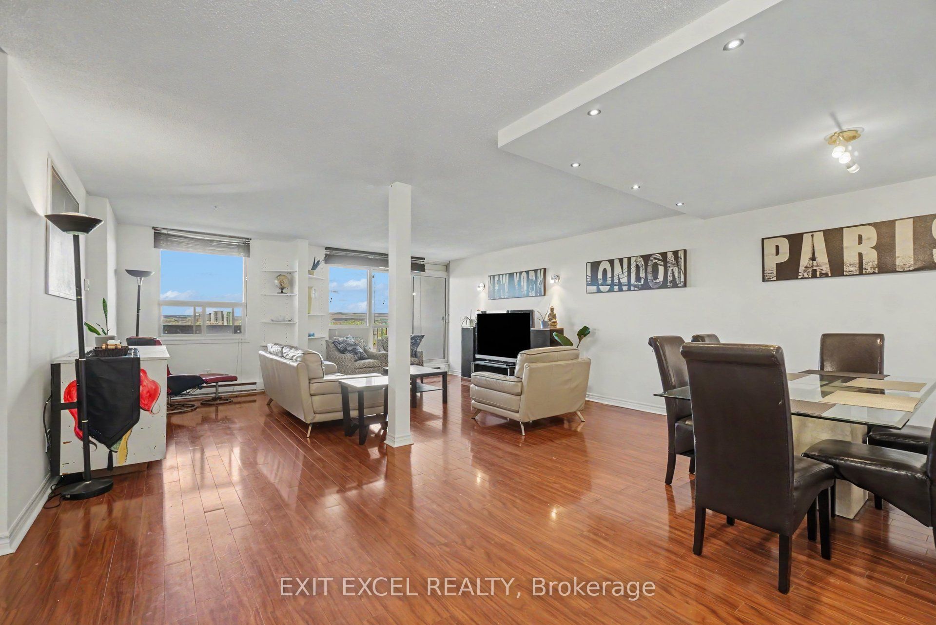 900 Dynes Road 1701 Property Photo 7