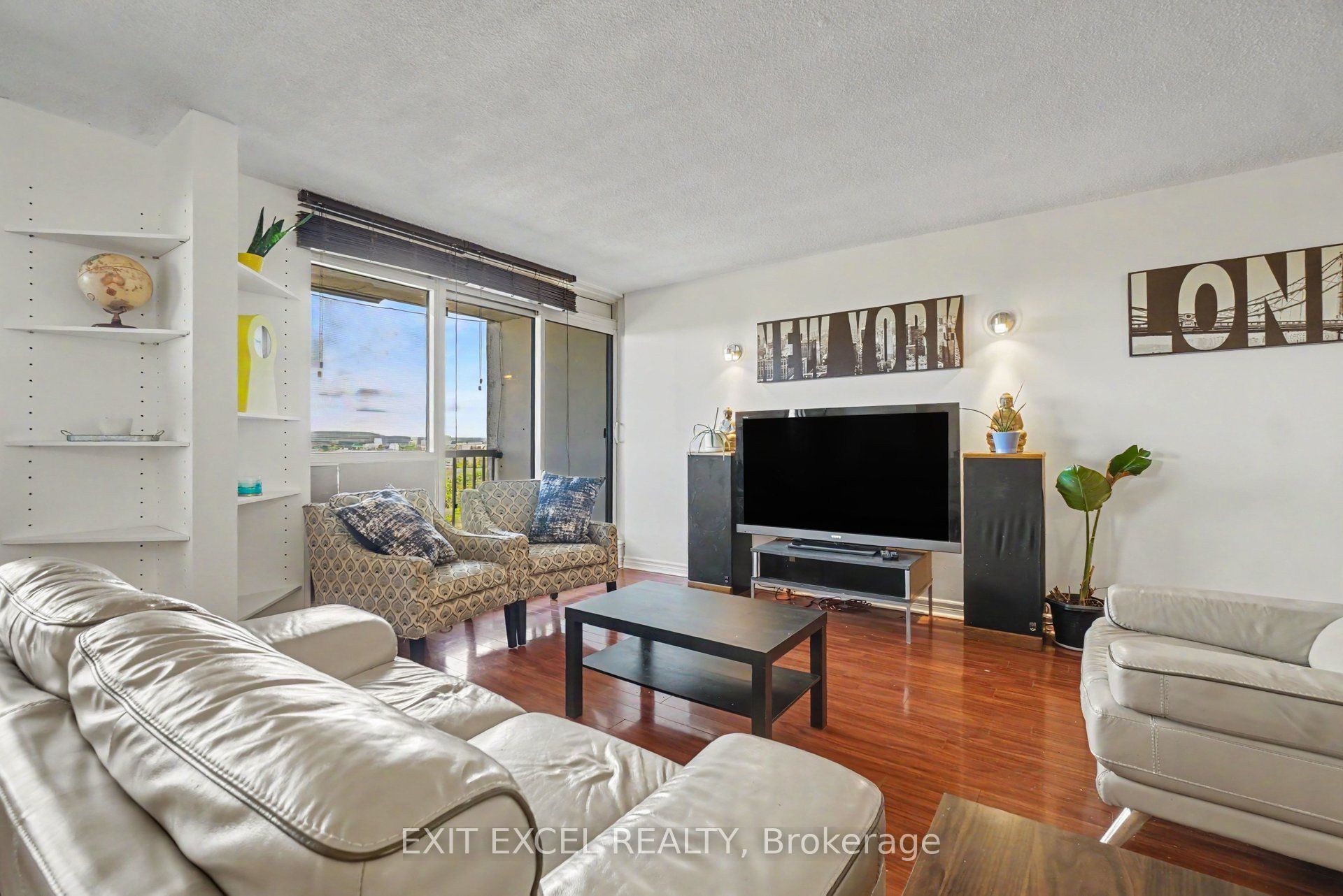 900 Dynes Road 1701 Property Photo 10