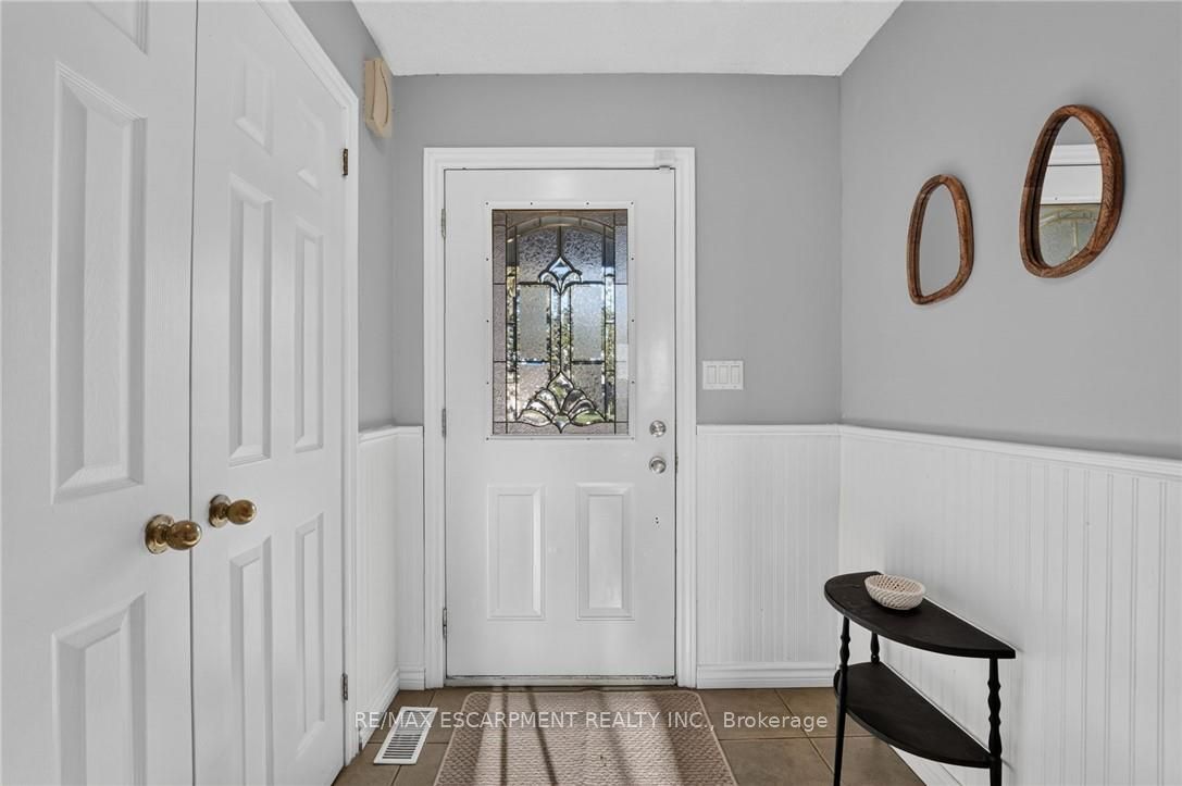 356 Station Street Property Photo 4