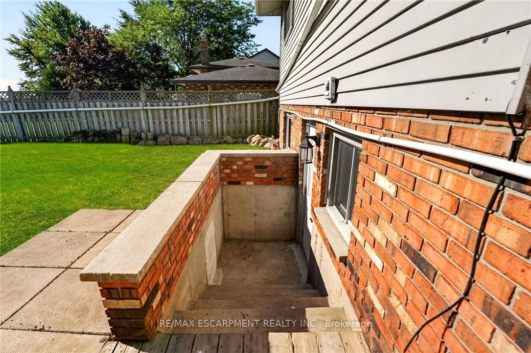 356 Station Street Property Photo 20