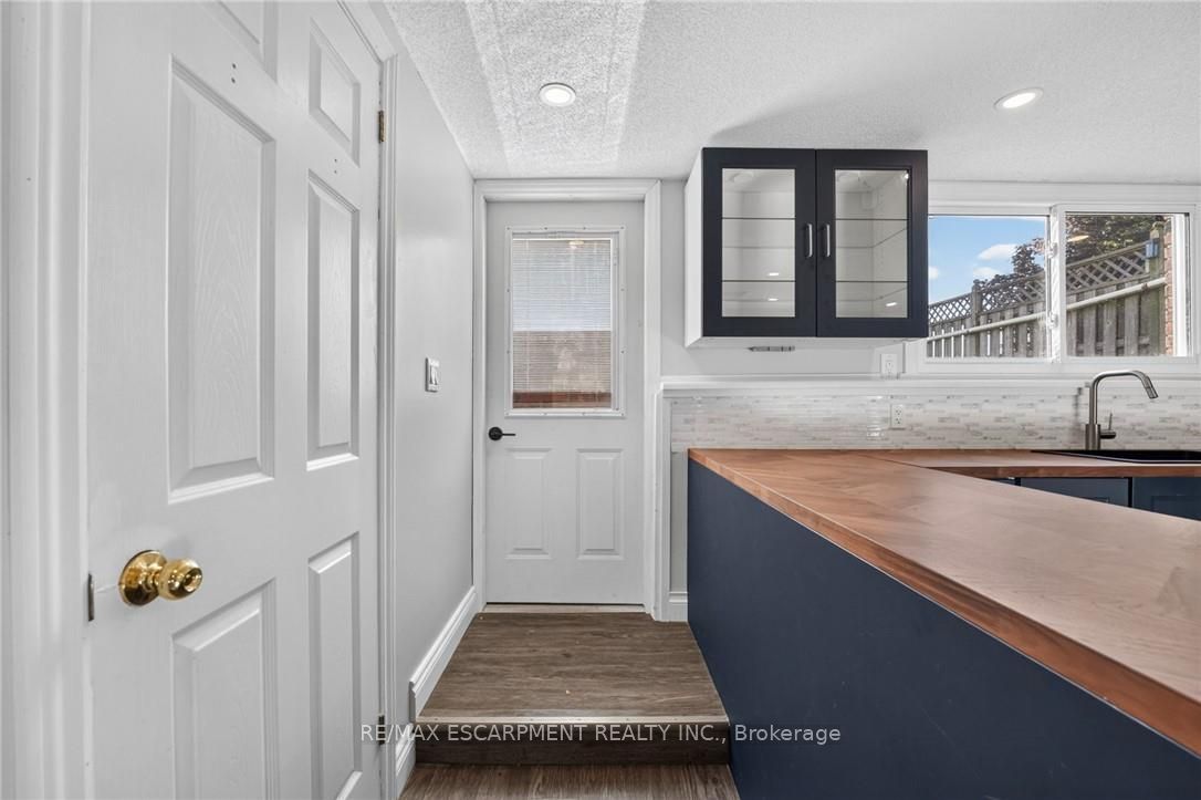 356 Station Street Property Photo 21