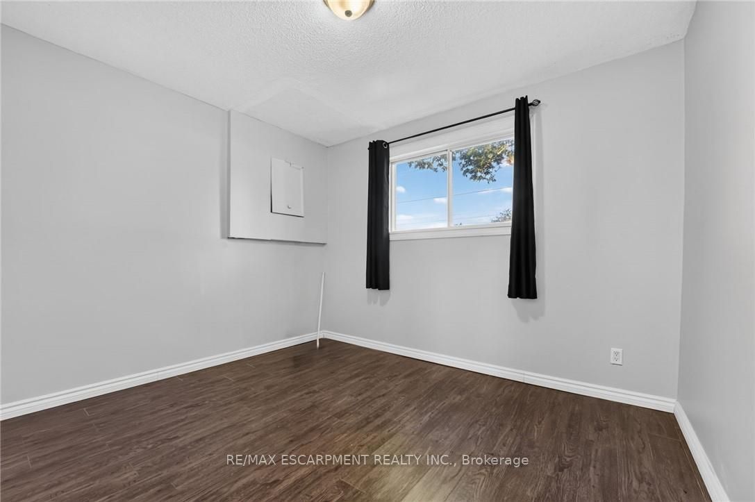 356 Station Street Property Photo 24