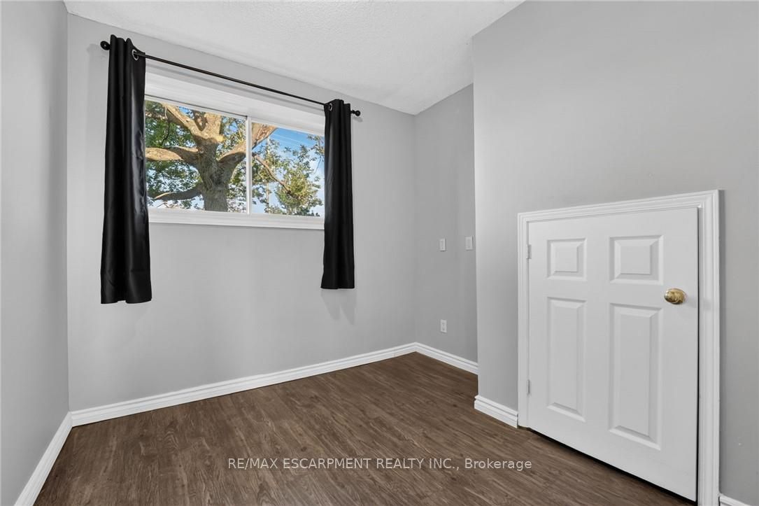356 Station Street Property Photo 26