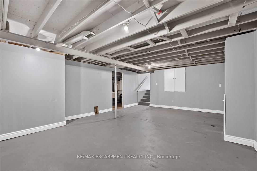 356 Station Street Property Photo 30
