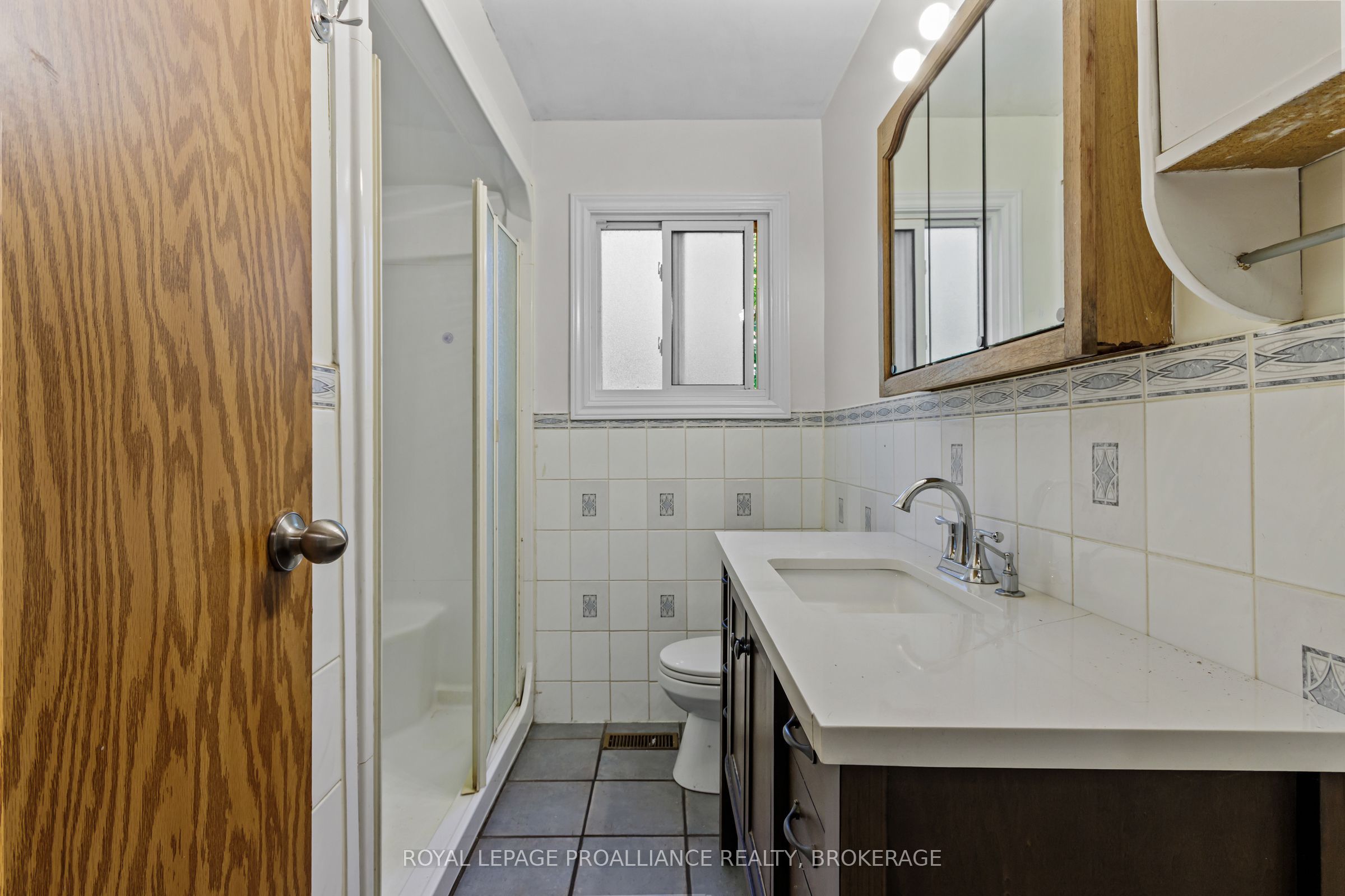 1837 Highway 2 Property Photo 12