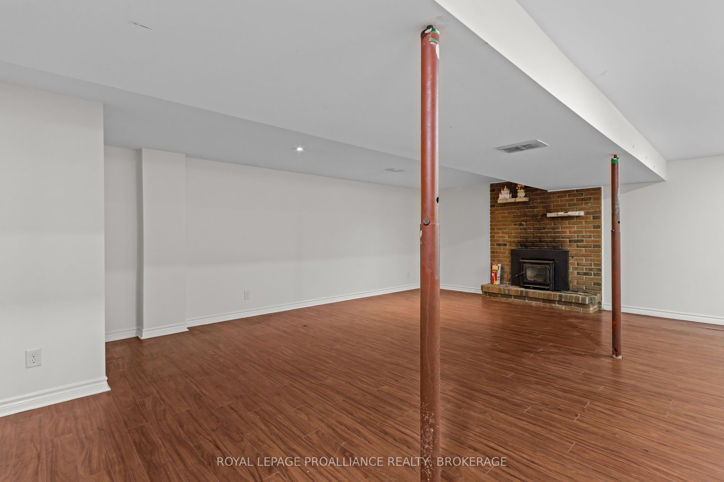 1837 Highway 2 Property Photo 15
