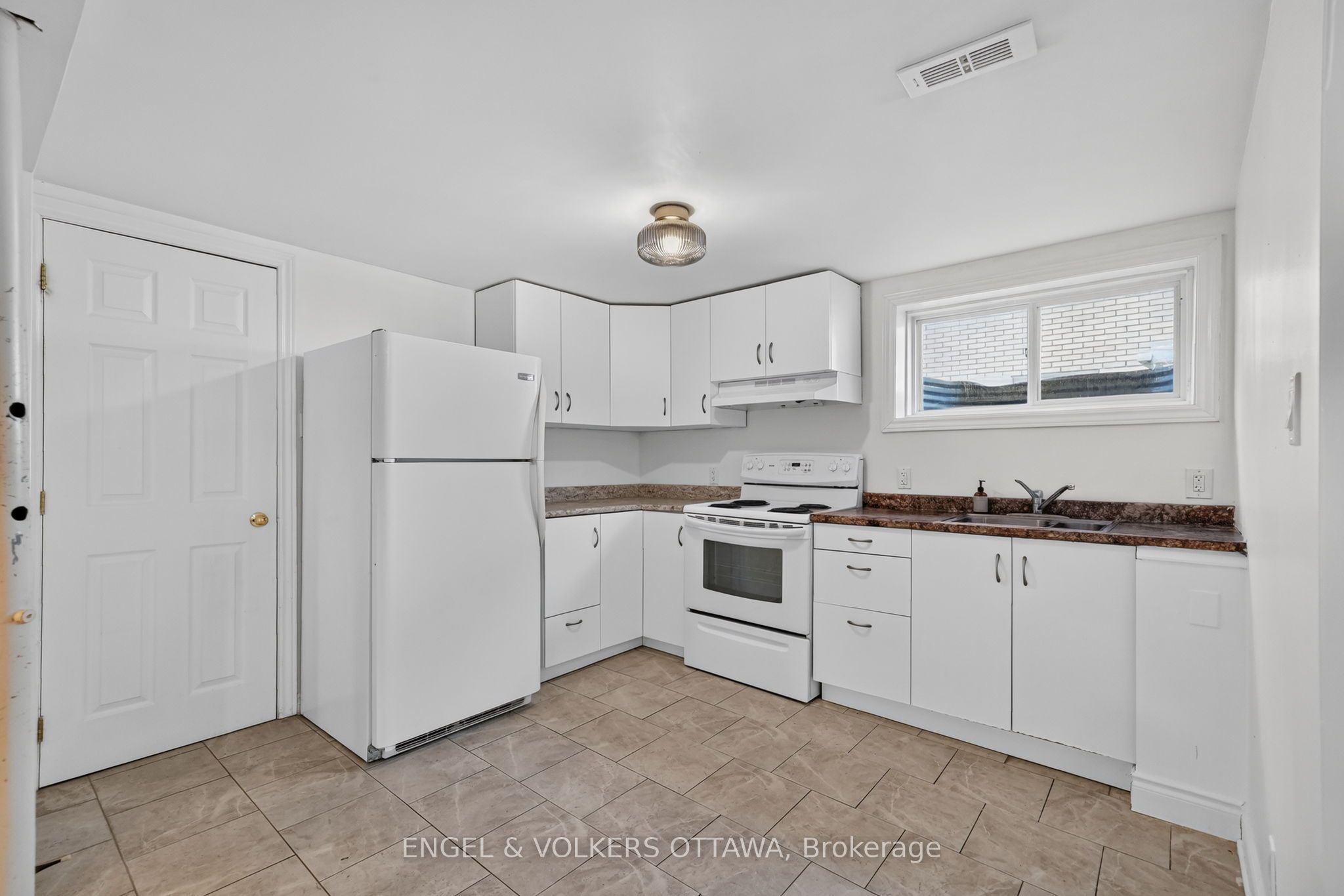 793 Trojan Avenue Property Photo 25