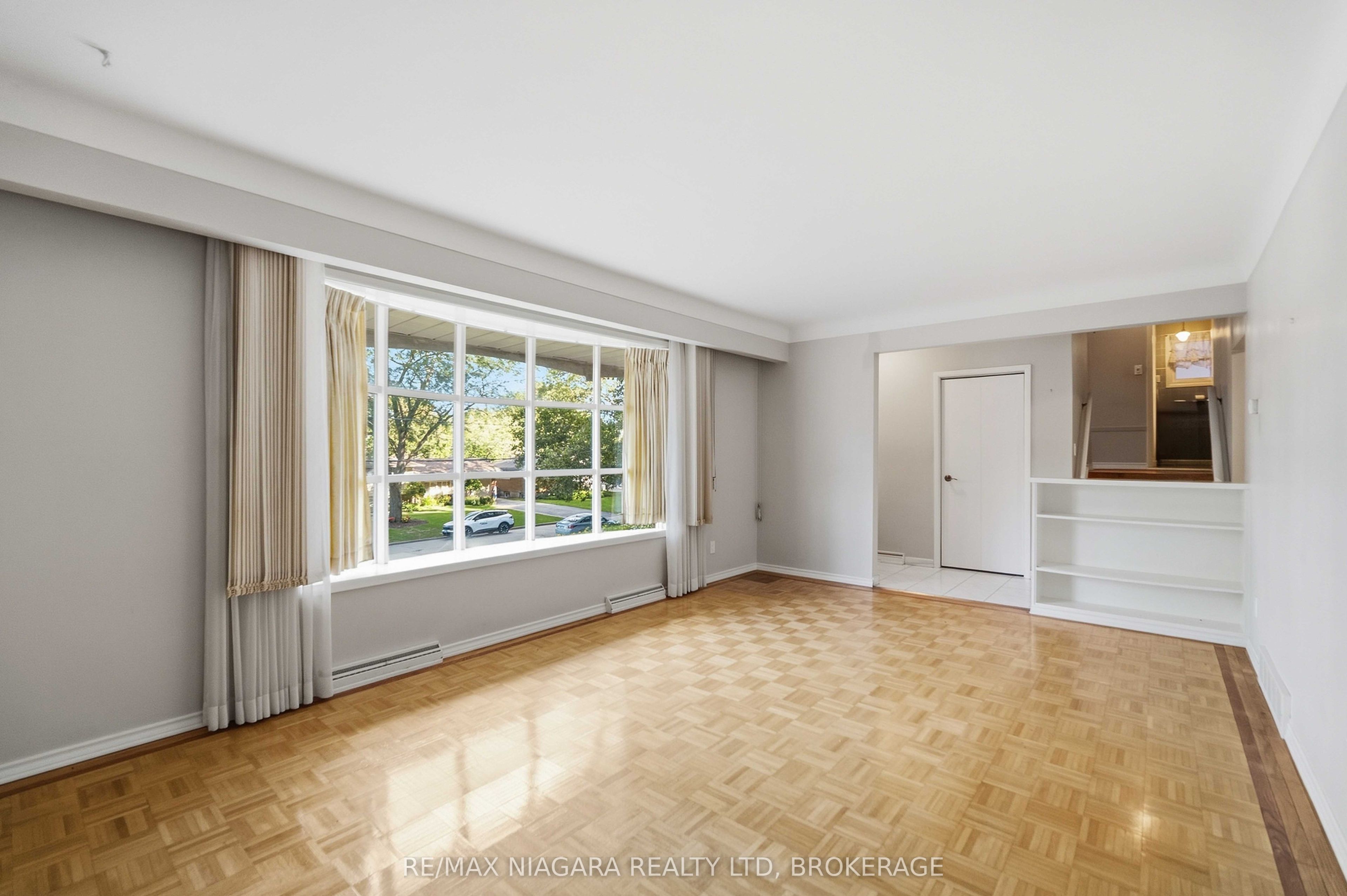 150 Woodside Drive Property Photo 7