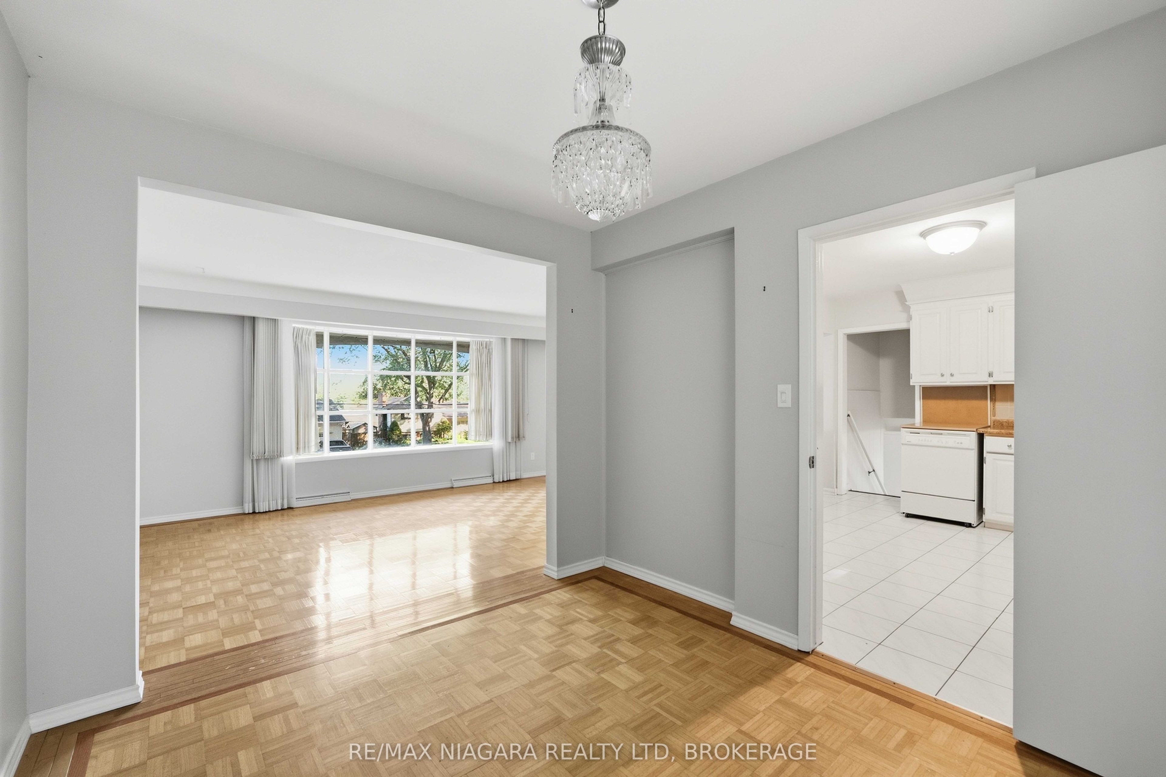 150 Woodside Drive Property Photo 9
