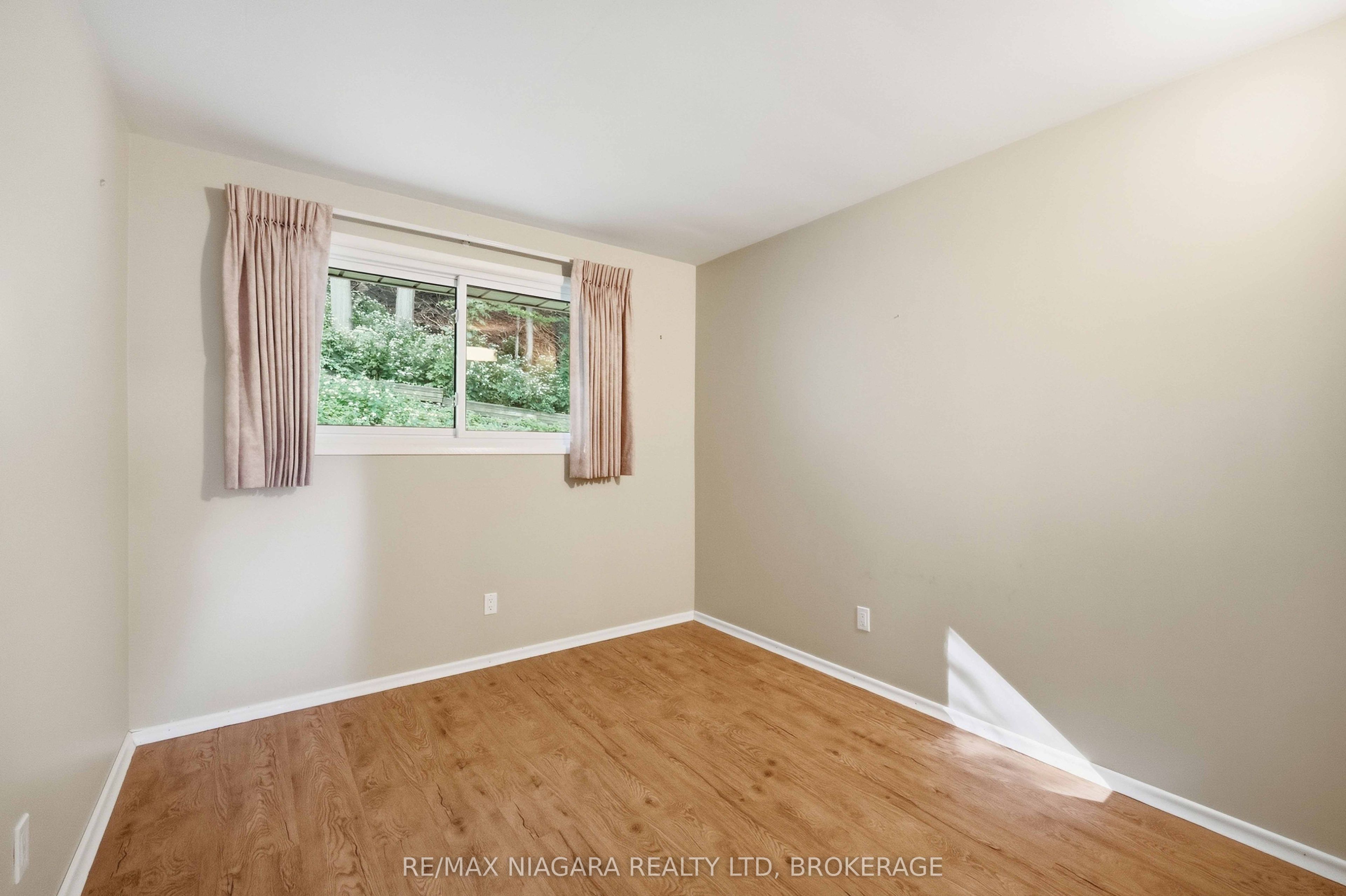 150 Woodside Drive Property Photo 14