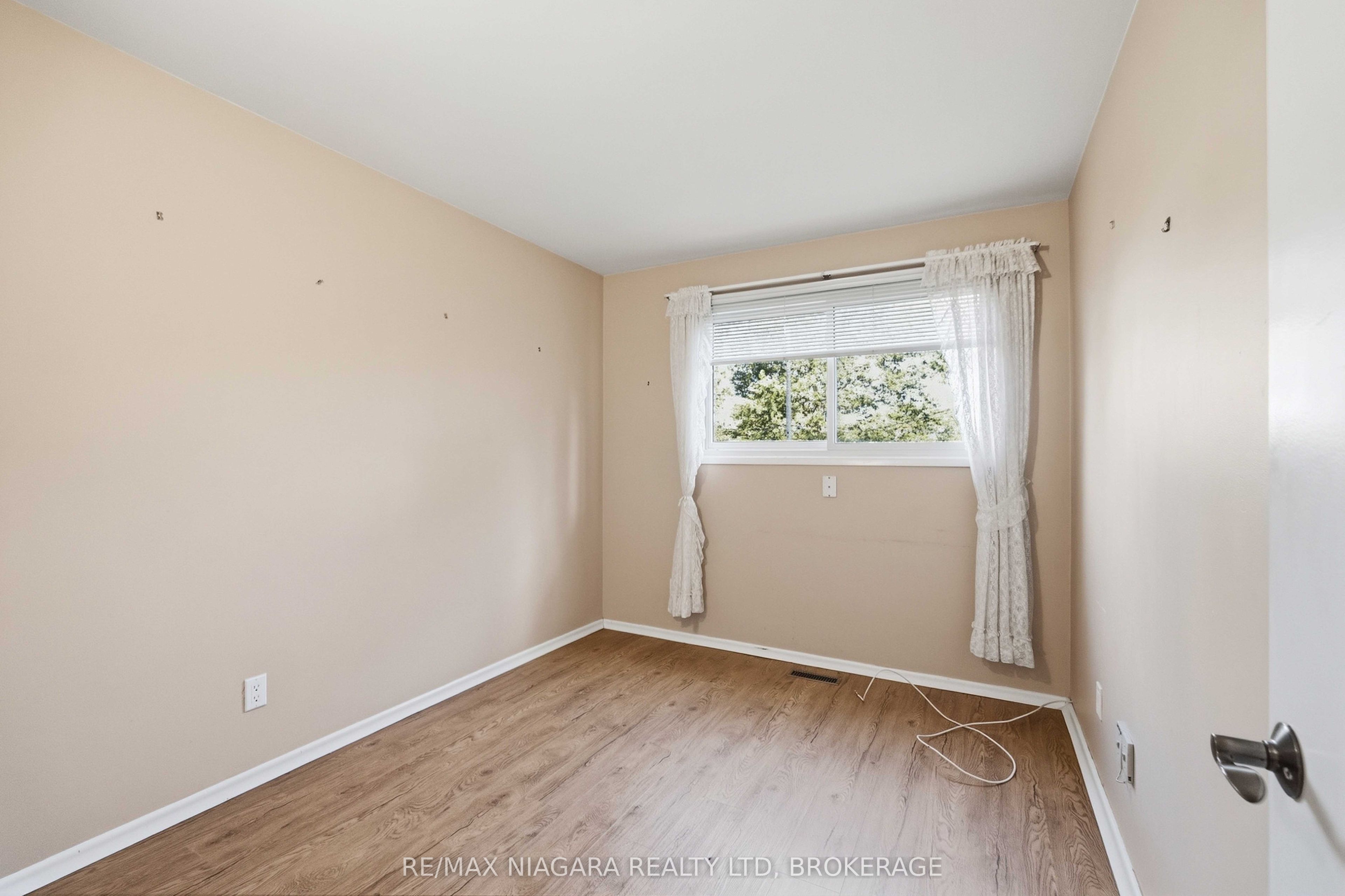 150 Woodside Drive Property Photo 18
