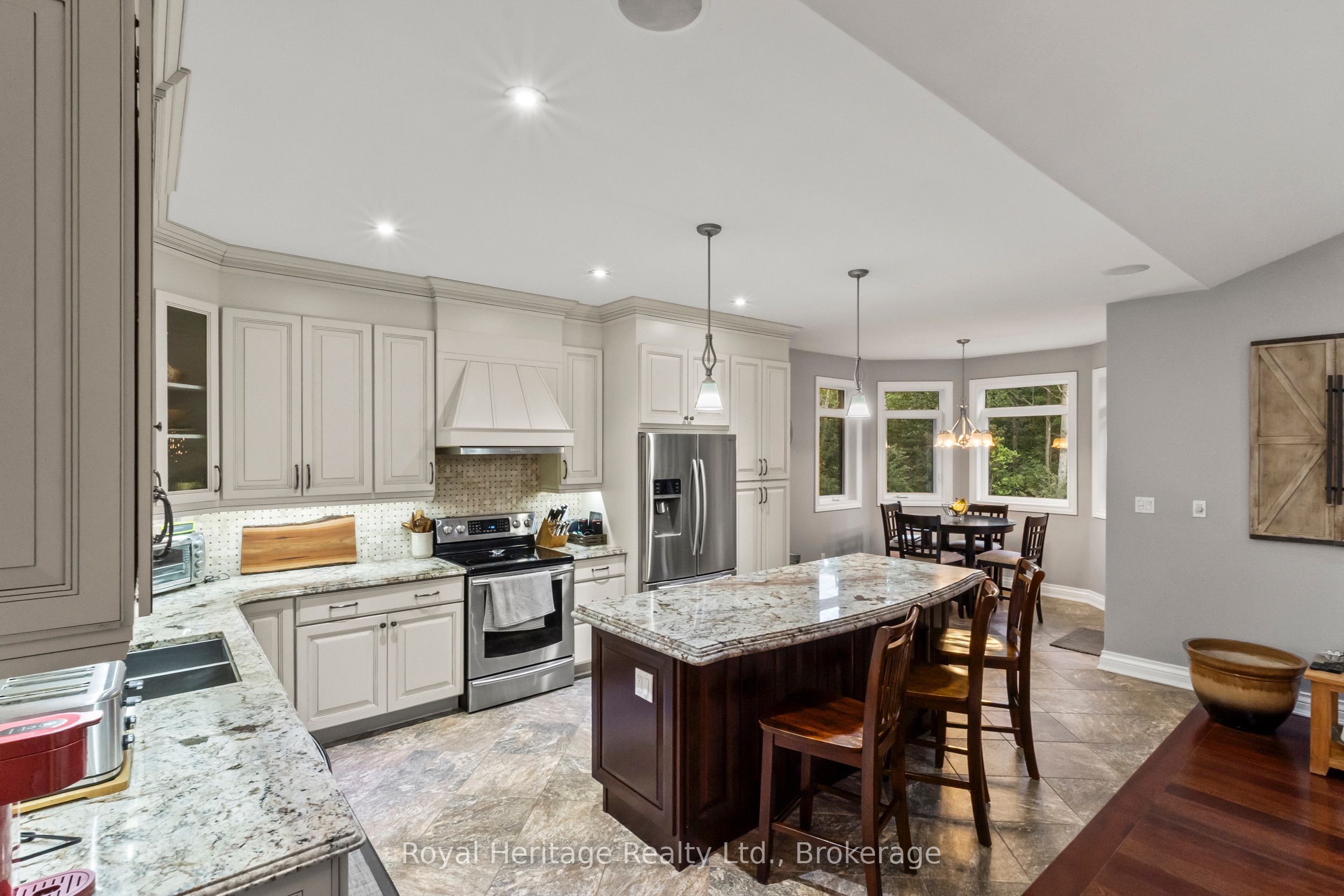 987 Sharpe Line Property Photo 10
