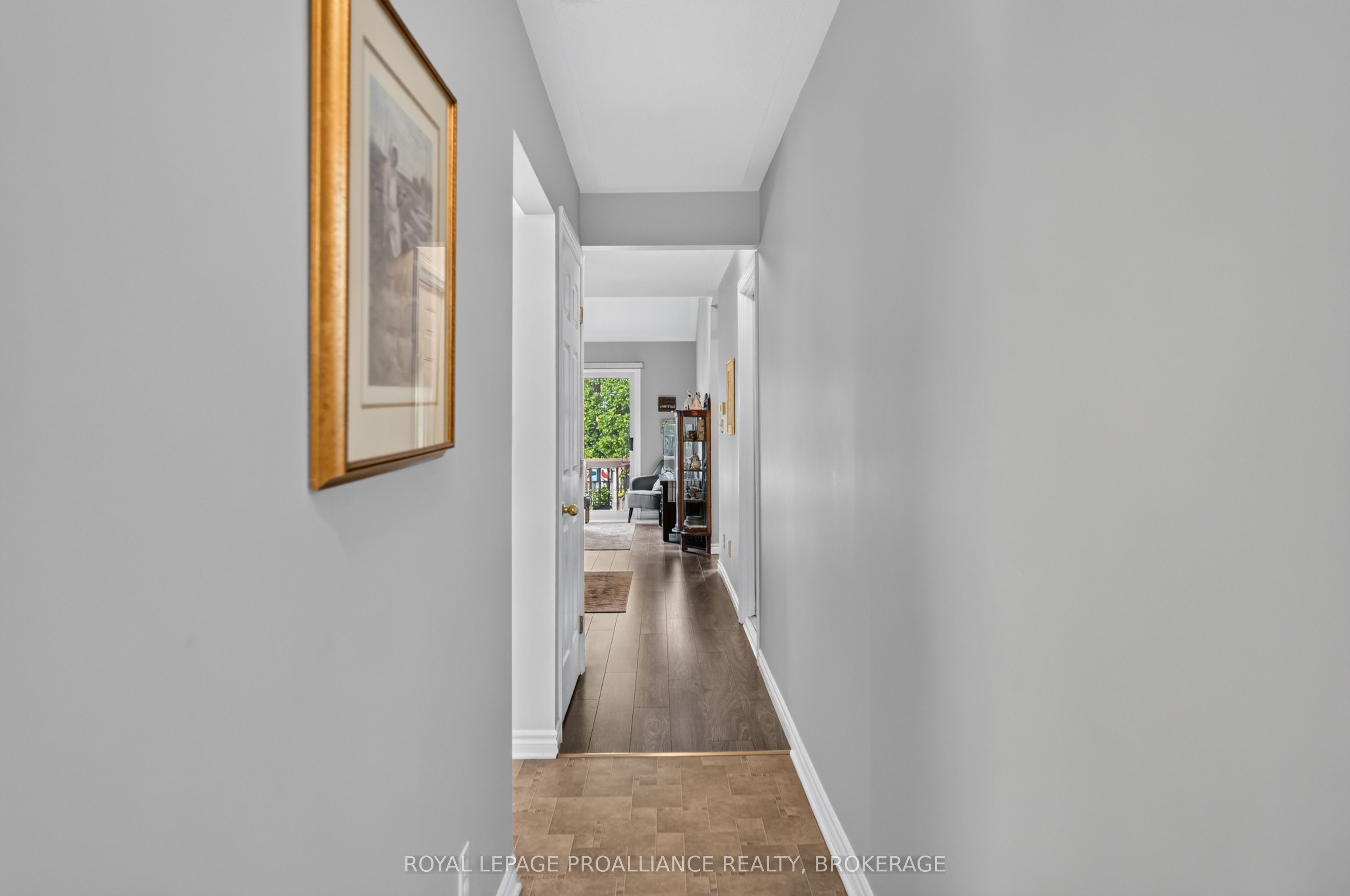 733 Shires Way Property Photo 4