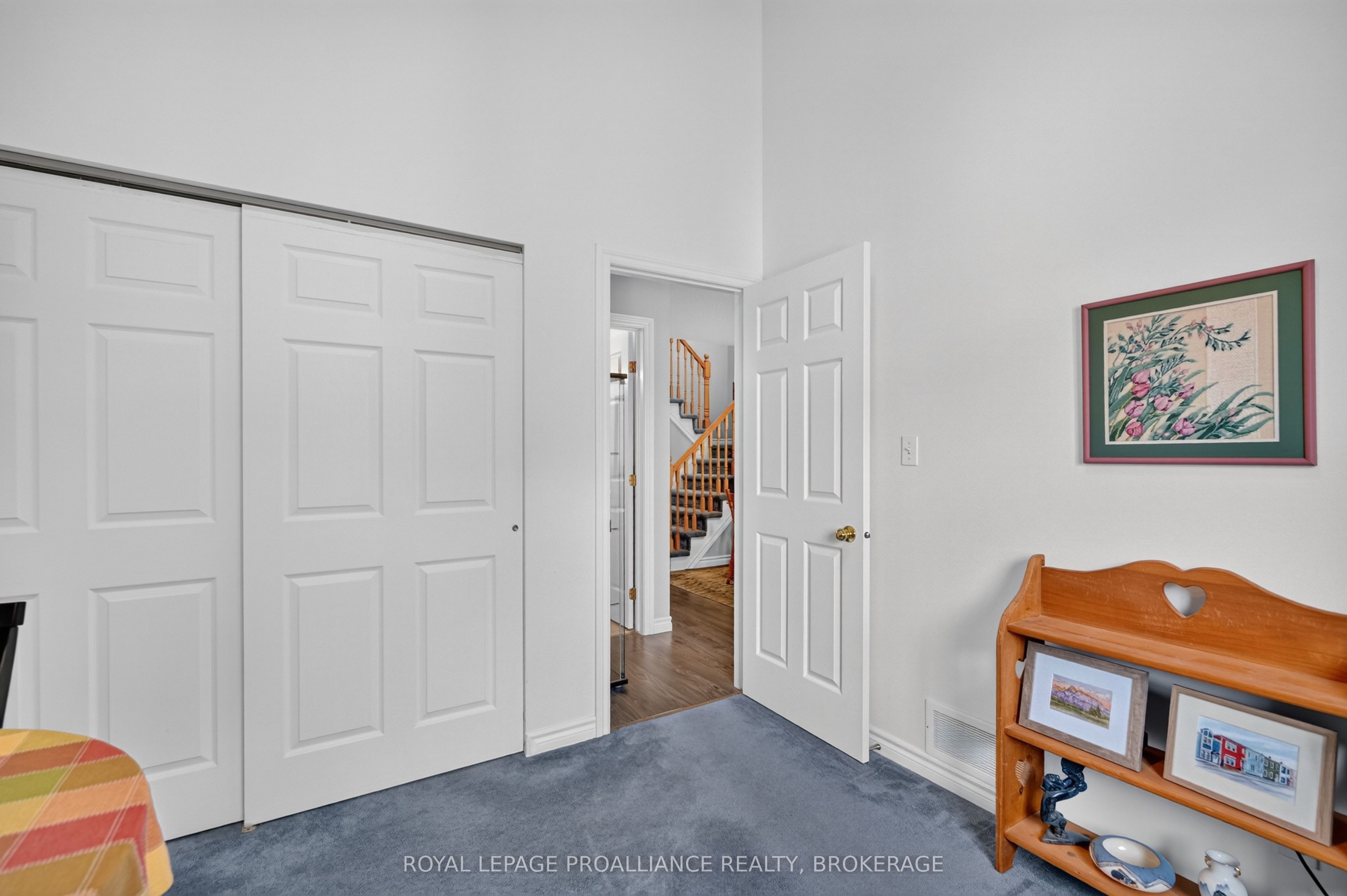 733 Shires Way Property Photo 10