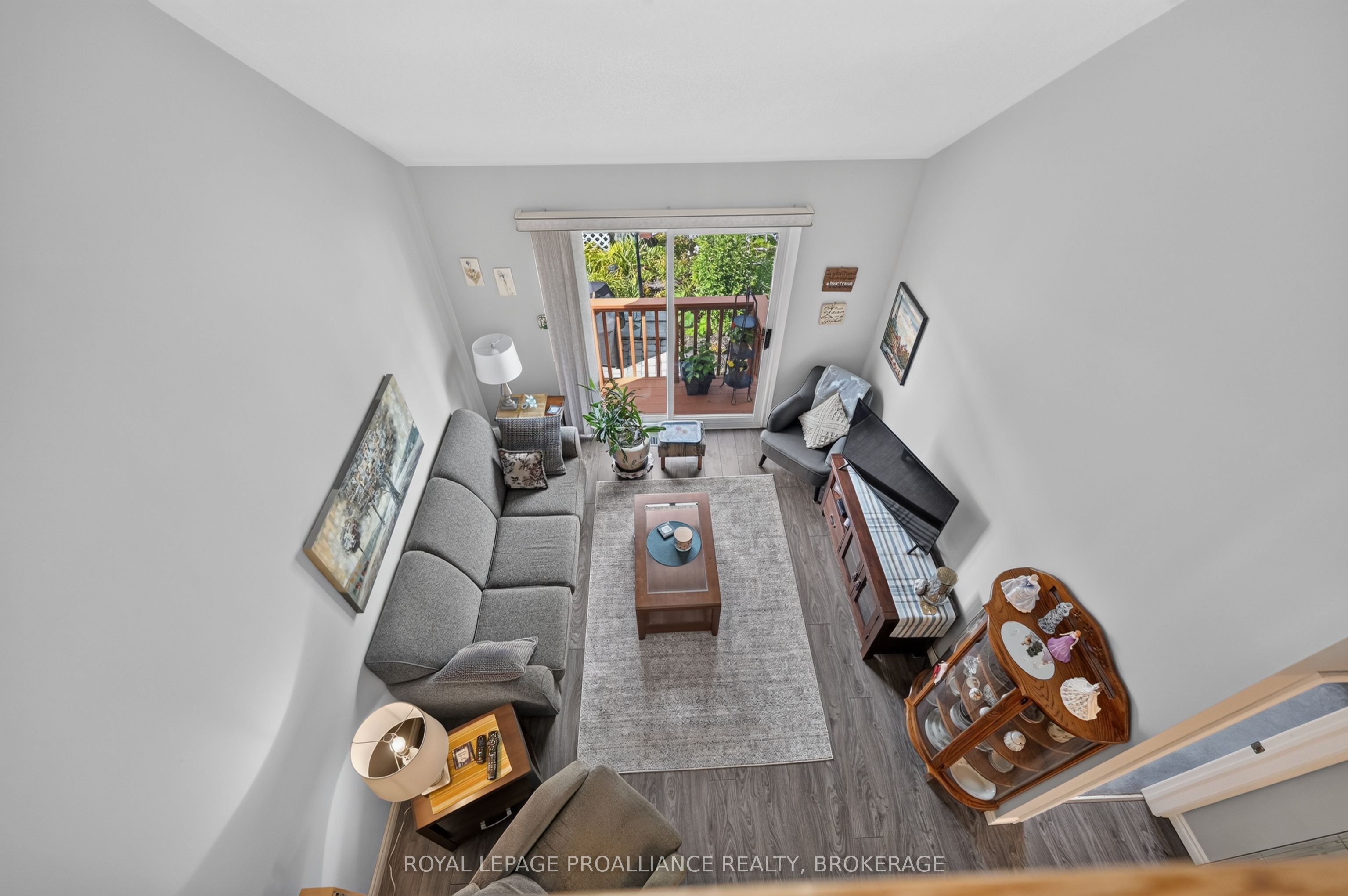 733 Shires Way Property Photo 17