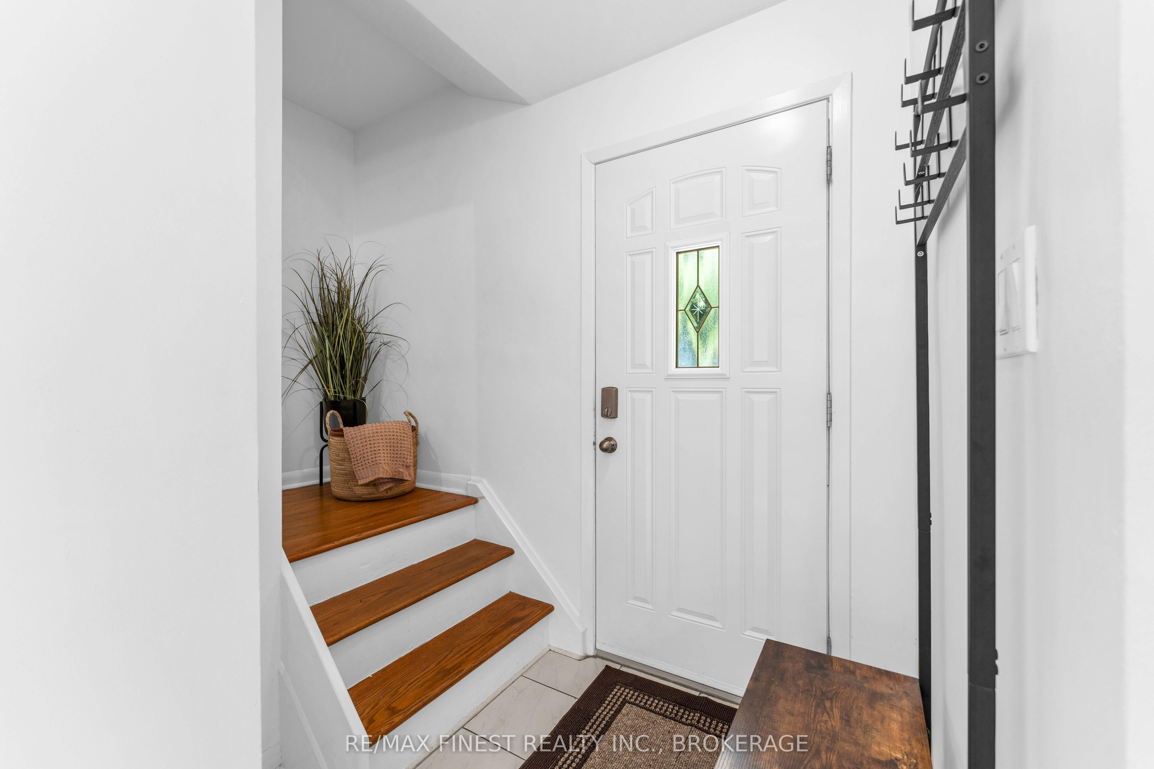 330 Meadowcrest Road Property Photo 4