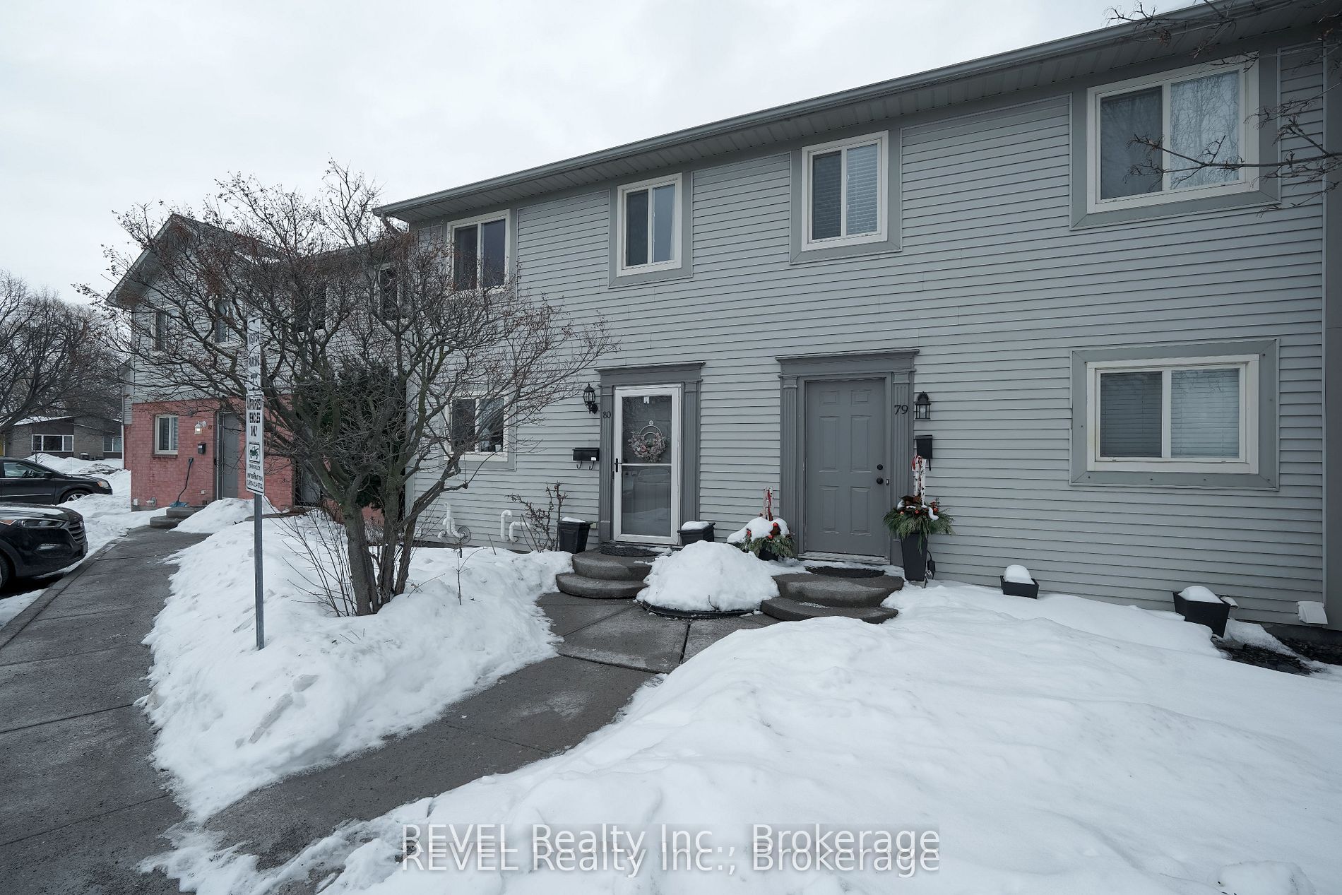 65 Dorchester Boulevard 80 Property Photo 1