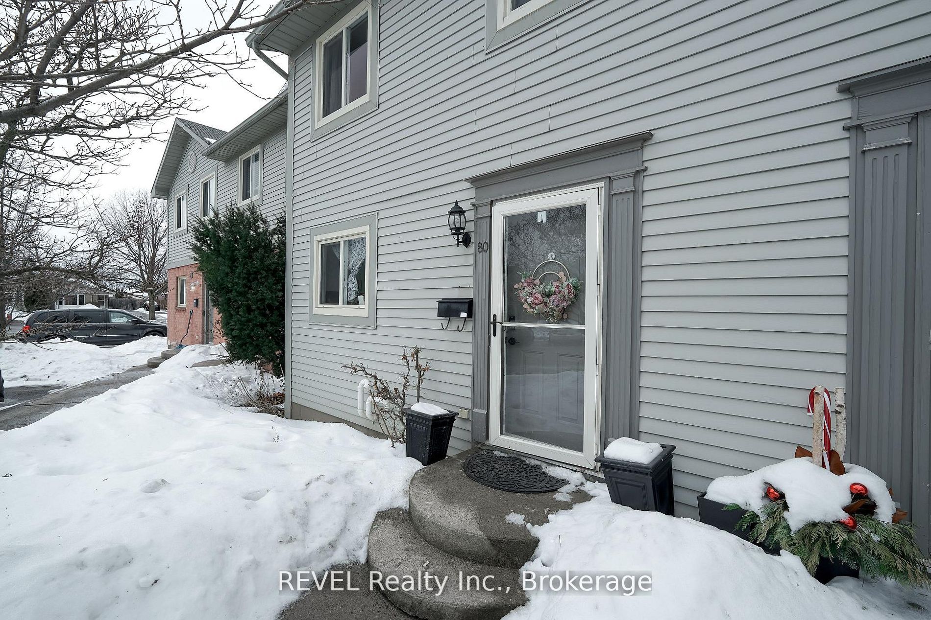 65 Dorchester Boulevard 80 Property Photo 2