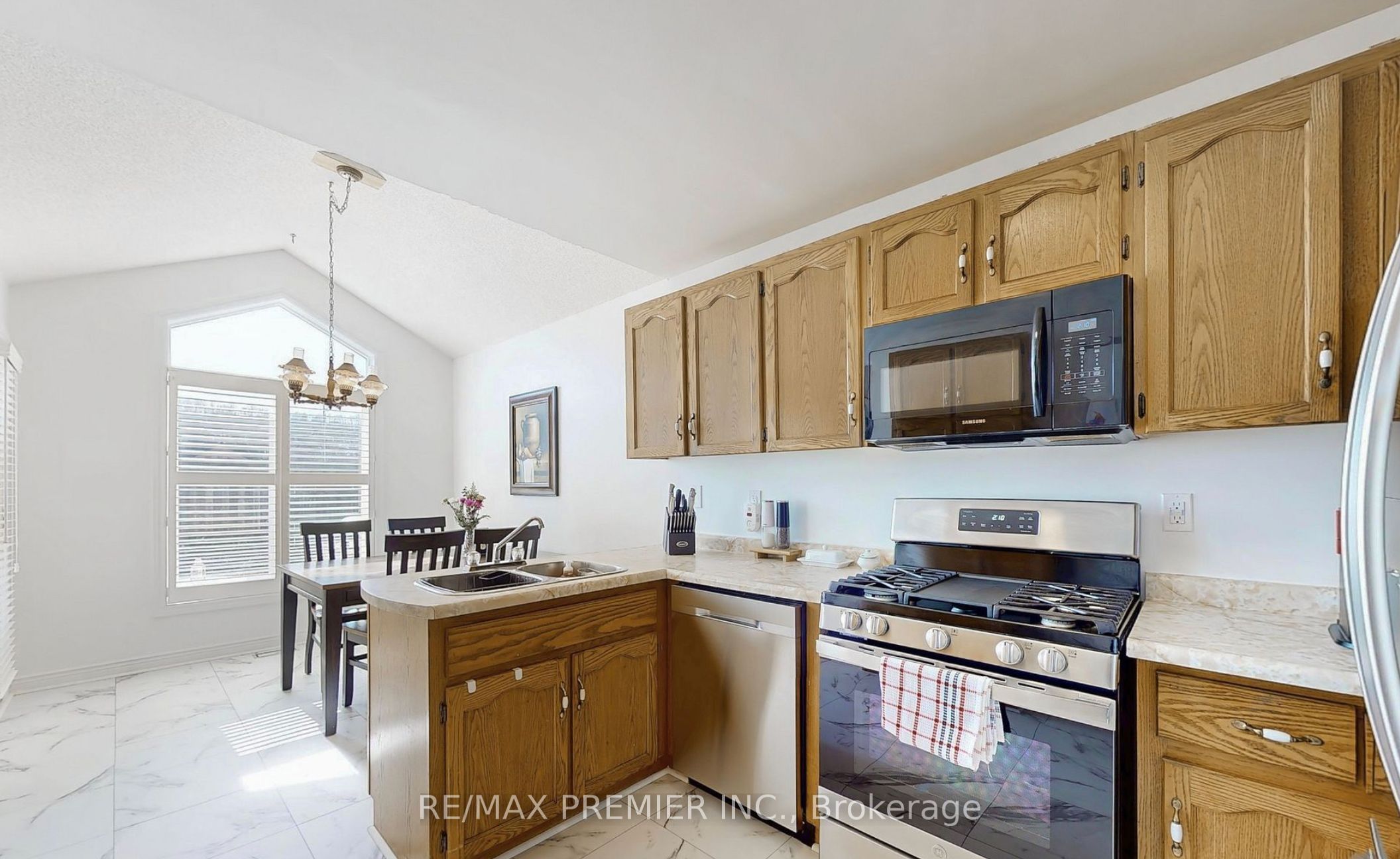 9 Wentworth Drive 13 Property Photo 12