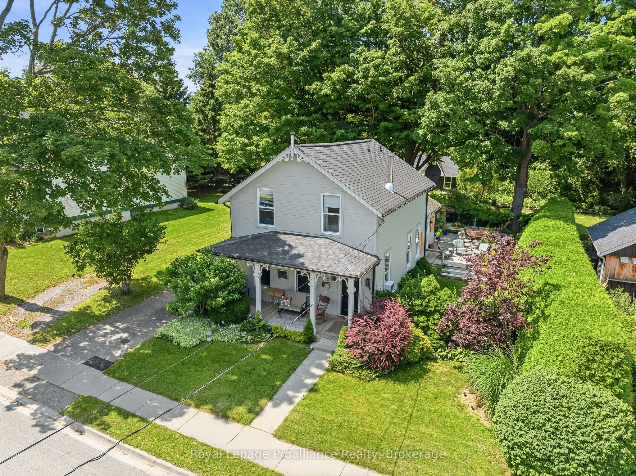 52 Bramley Street S