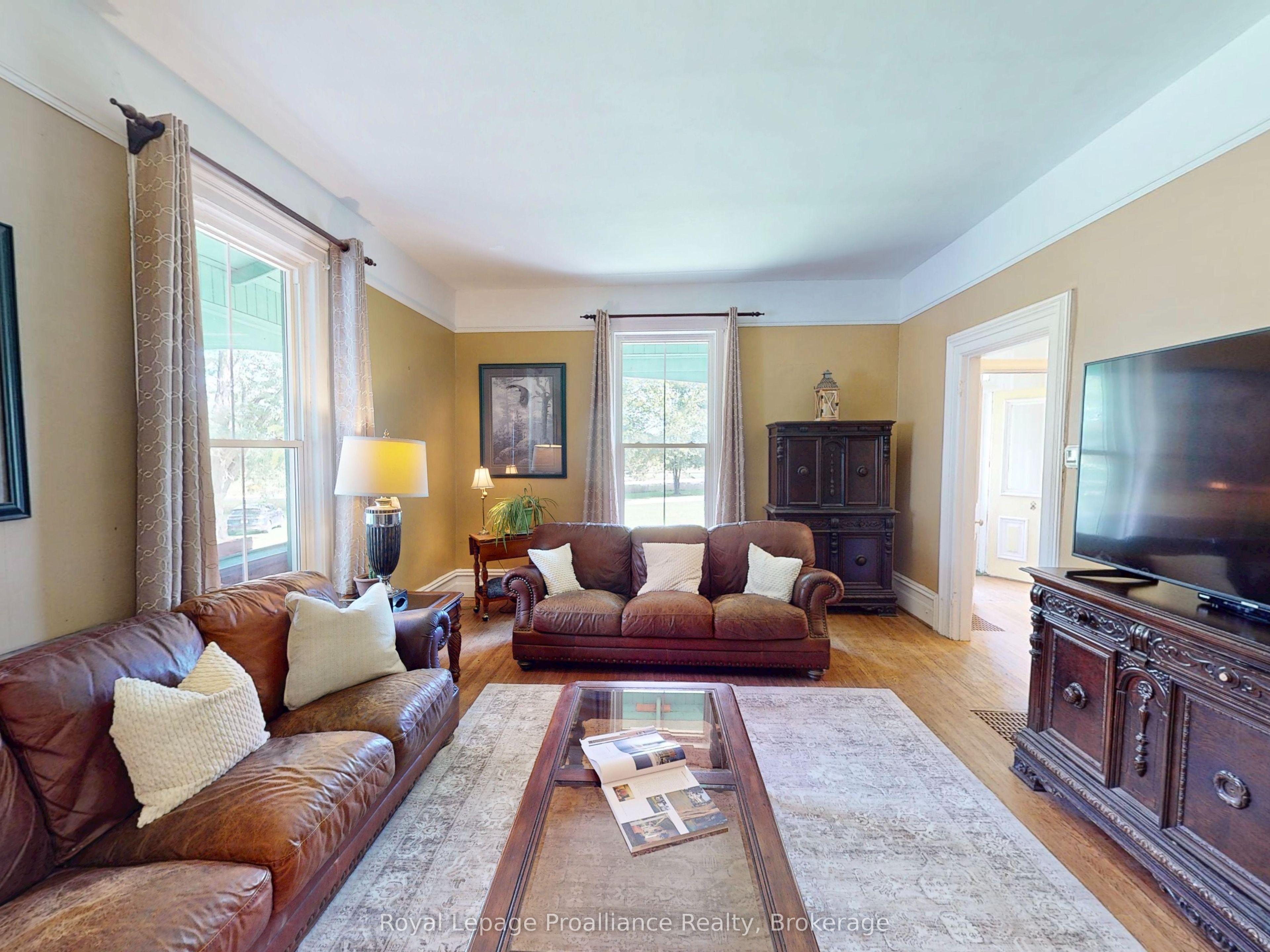 729 Foxboro-stirling Road Property Photo 7