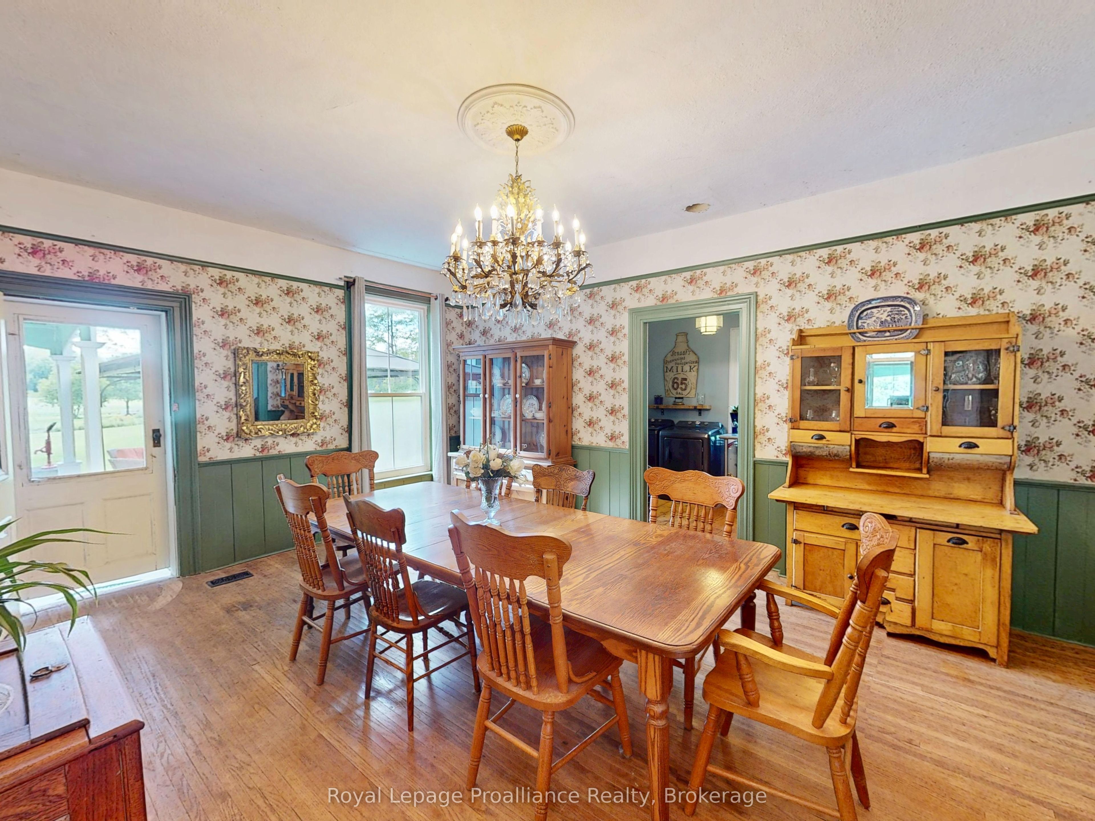 729 Foxboro-stirling Road Property Photo 11