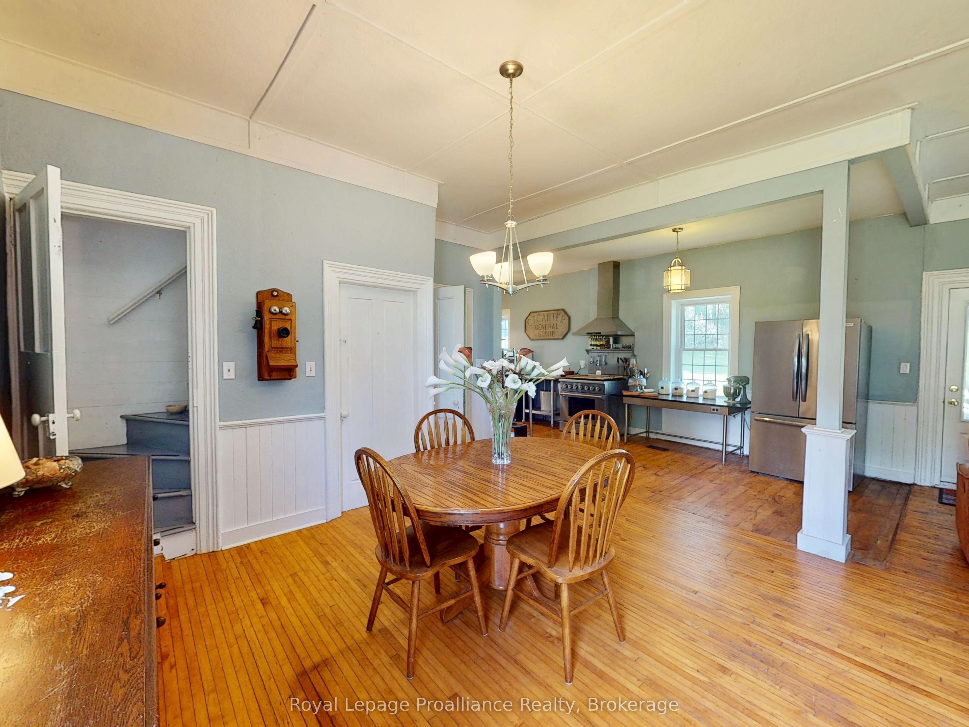 729 Foxboro-stirling Road Property Photo 17