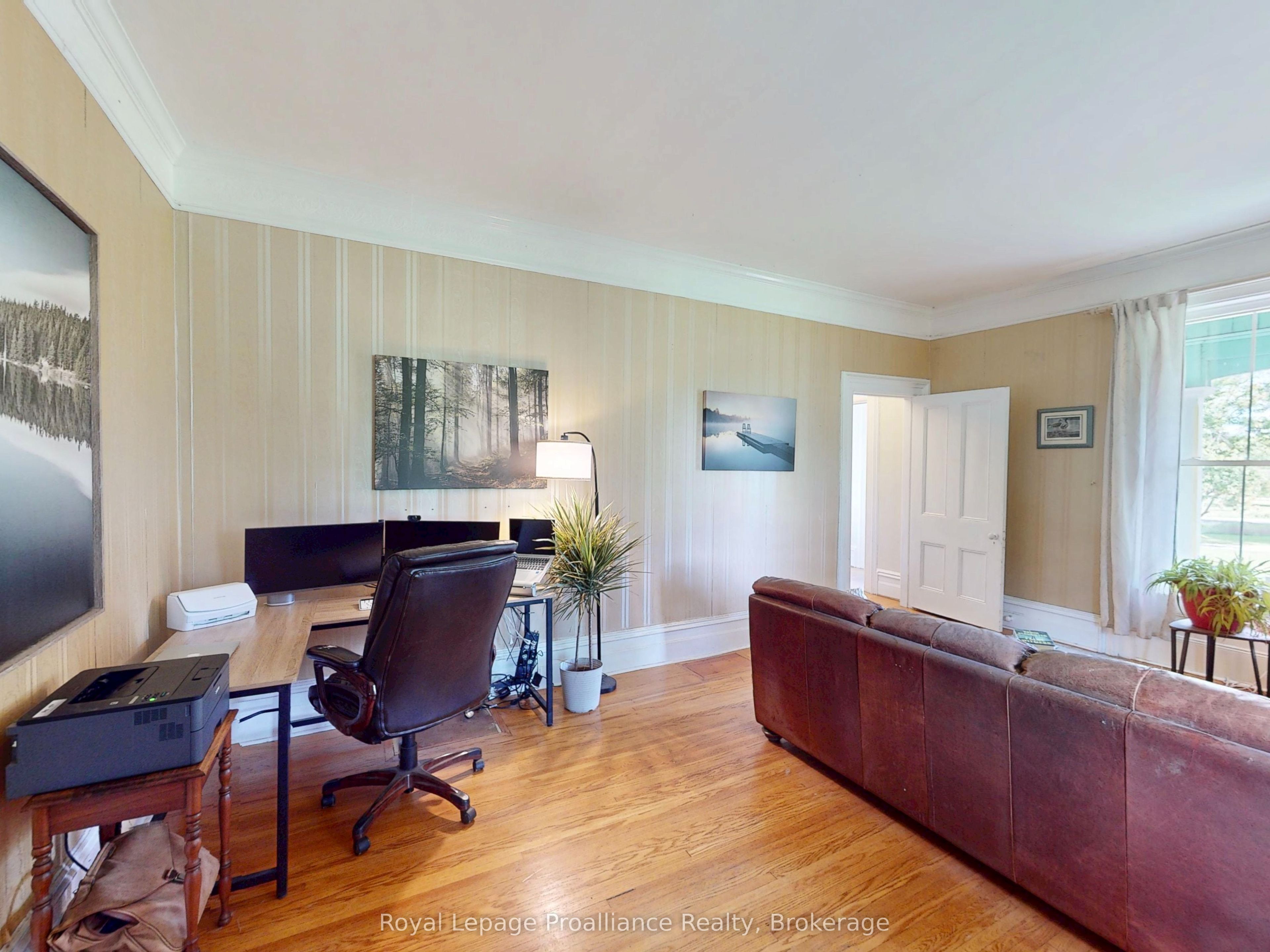 729 Foxboro-stirling Road Property Photo 21