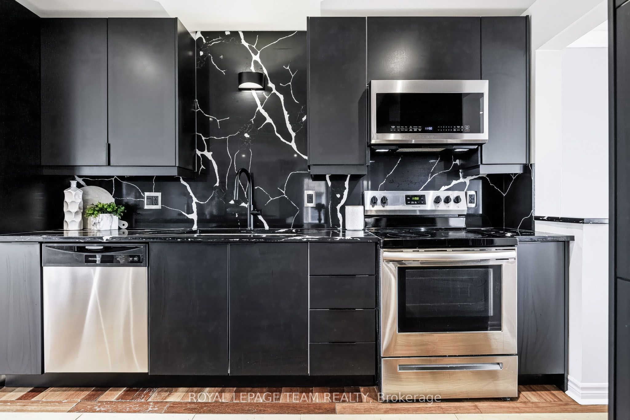 17 Catherwood Court Property Photo 18